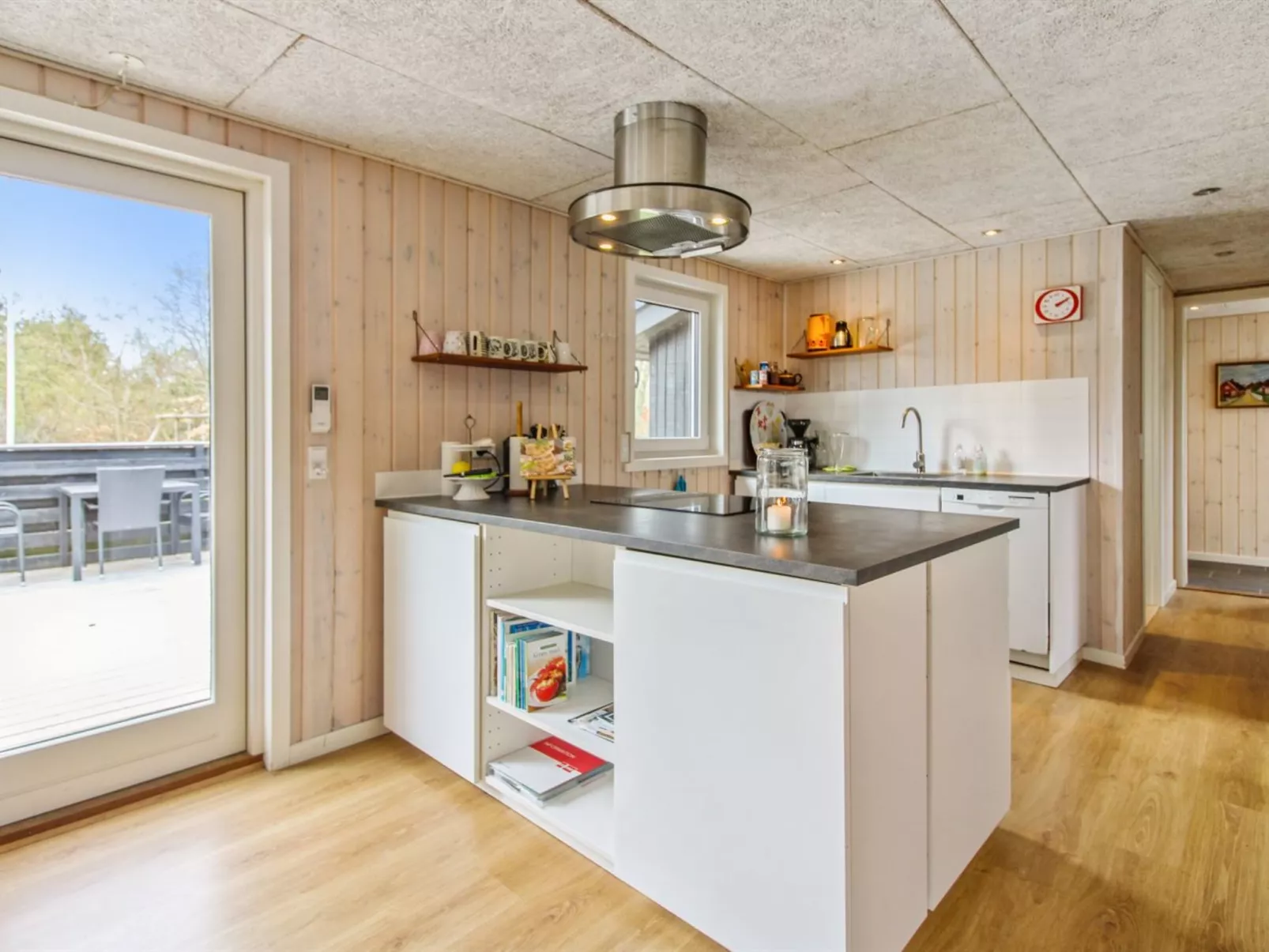 "Nielsine" - 1.5km from the sea-Dedans