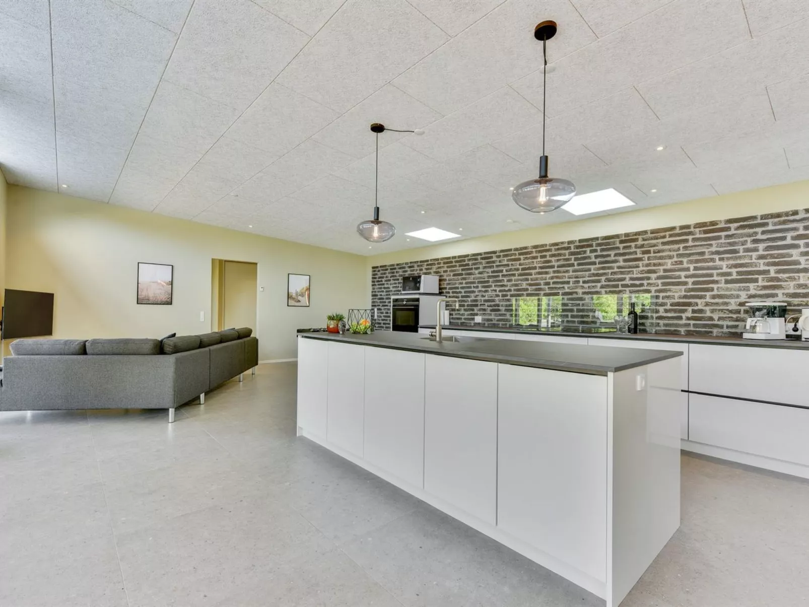 "Hiorulf" - 1.4km from the sea-Inside