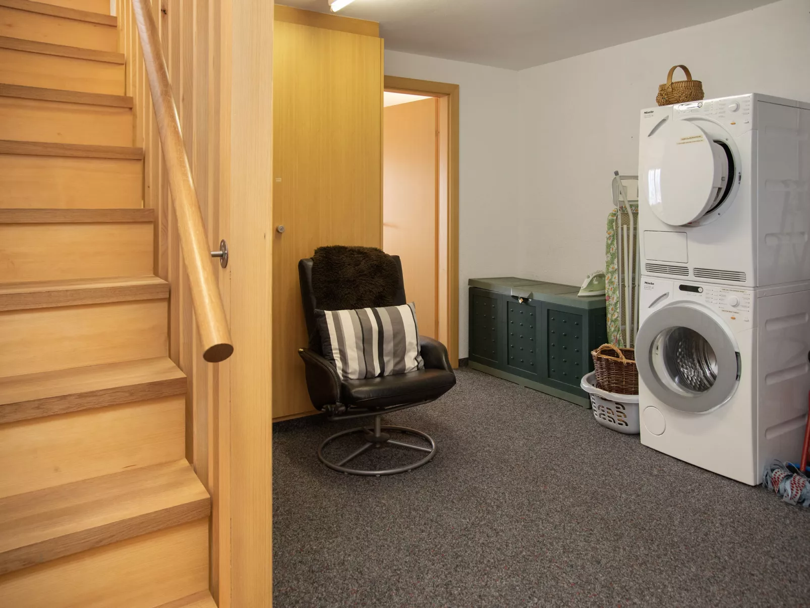 Racer's Retreat Apt.12-Drinnen