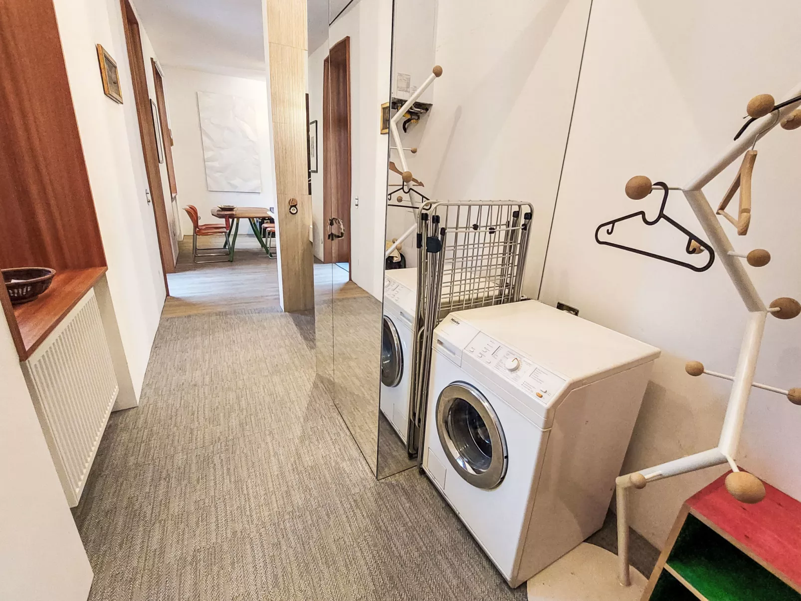 Happy Pasetti-Inside