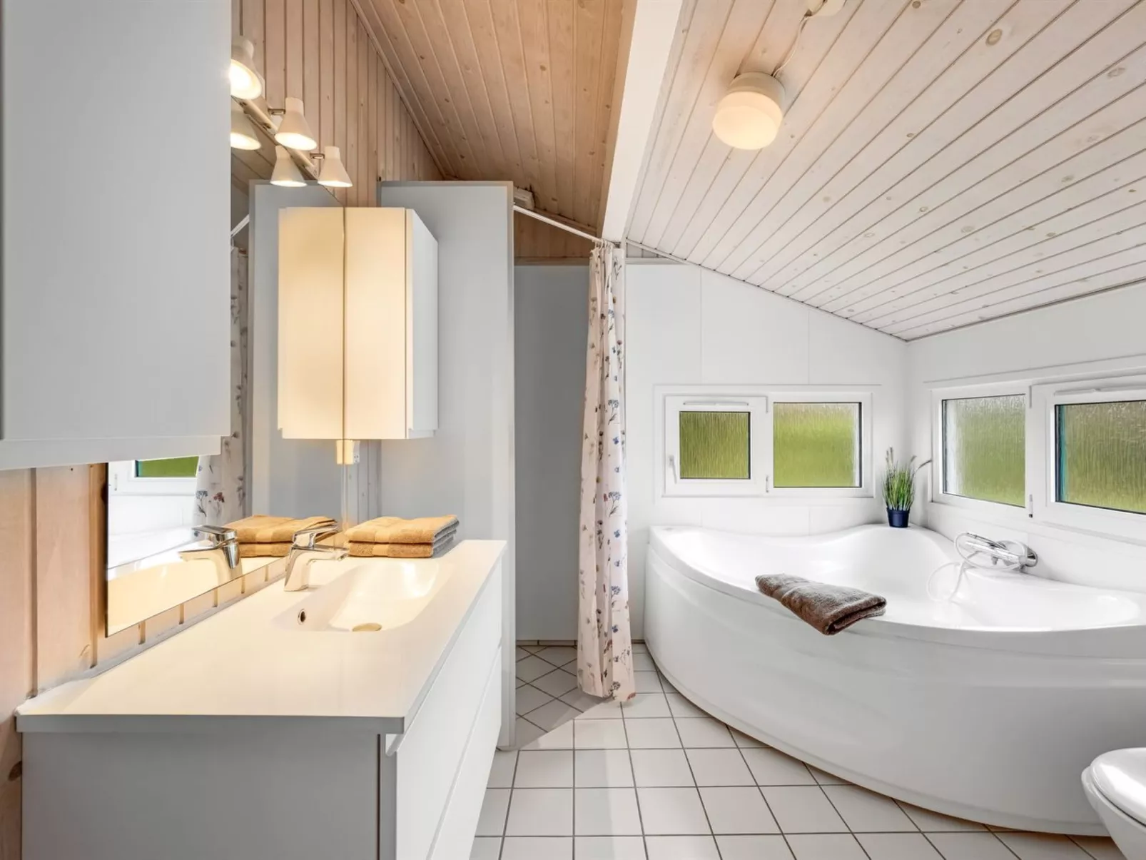 "Andrie" - 800m from the sea-Inside