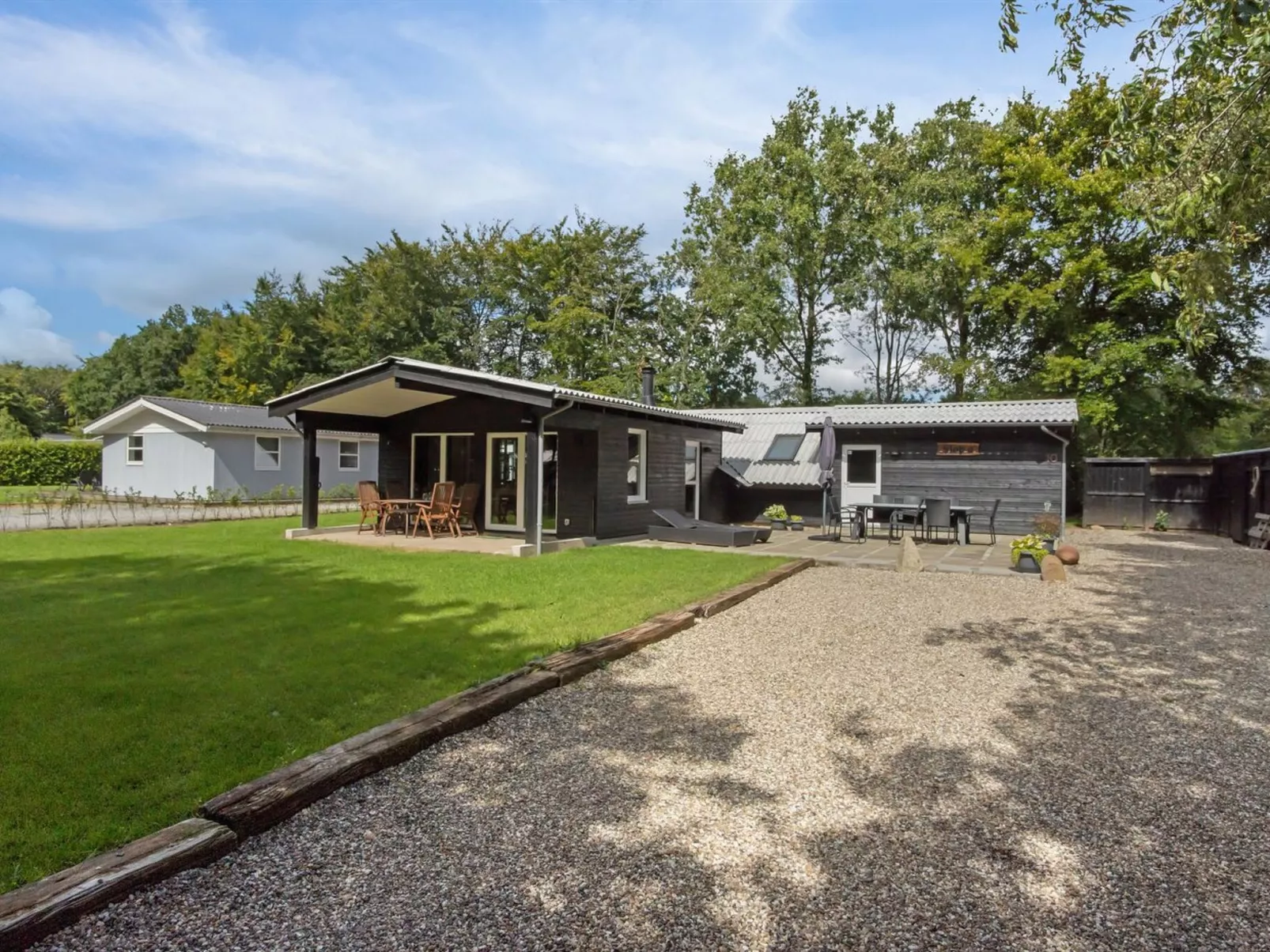 "Hedwig" - 30km from the sea-Draußen