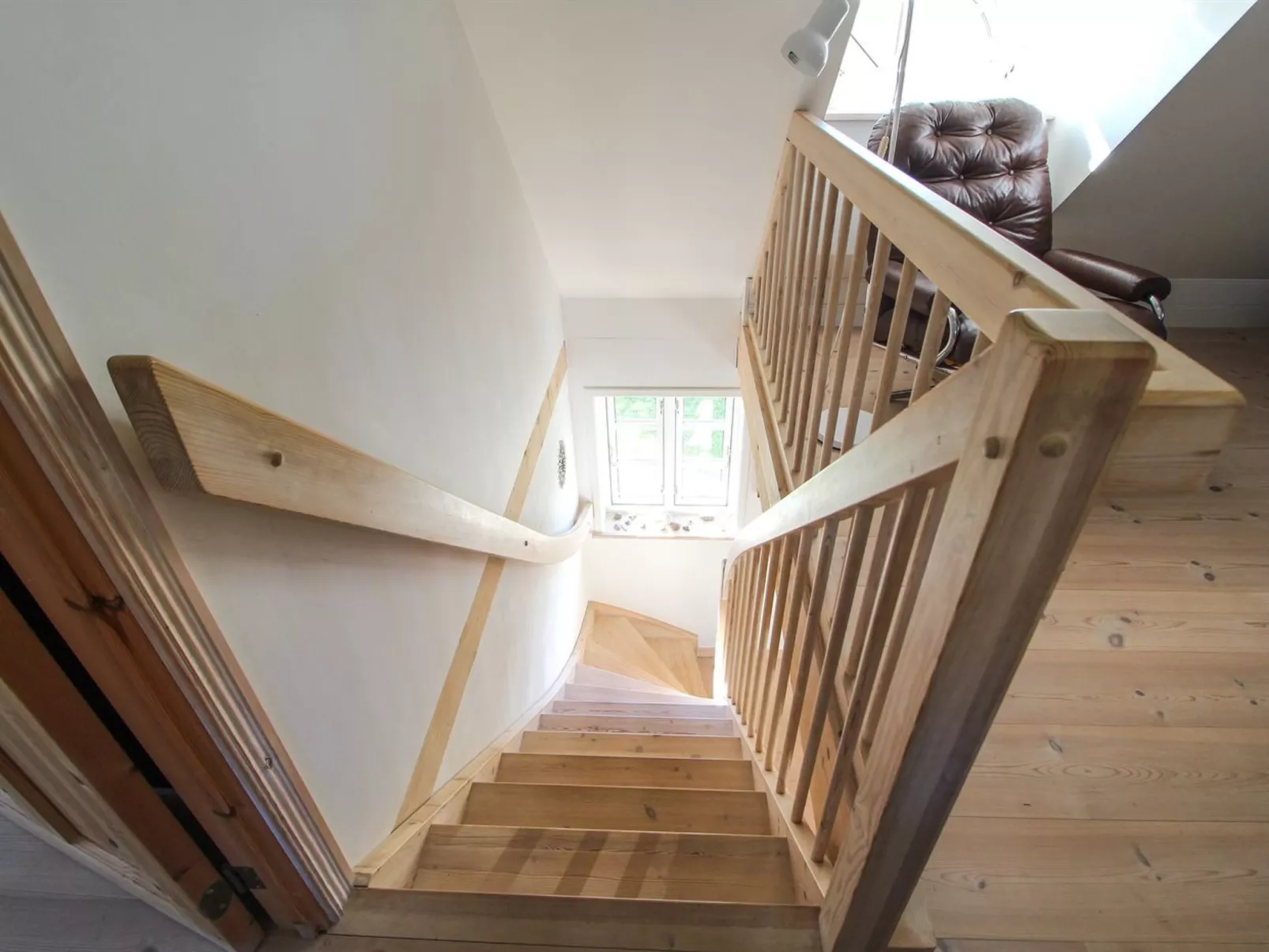 "Eva" - 1.5km to the fjord-Dedans