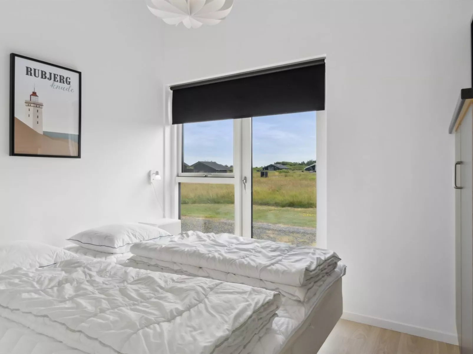 "Fader" - 950m from the sea-Inside