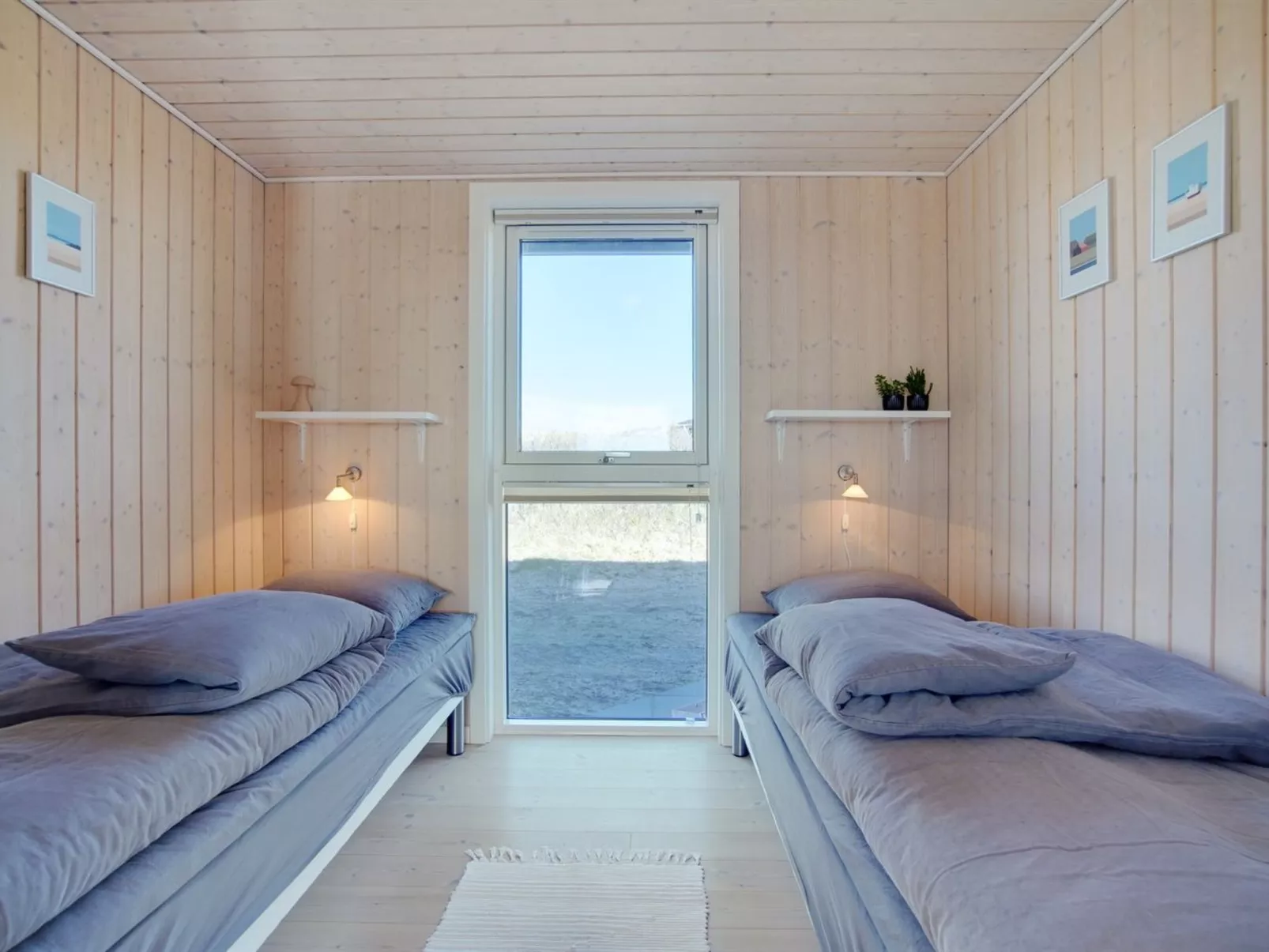 "Ulf" - 100m from the sea-Drinnen