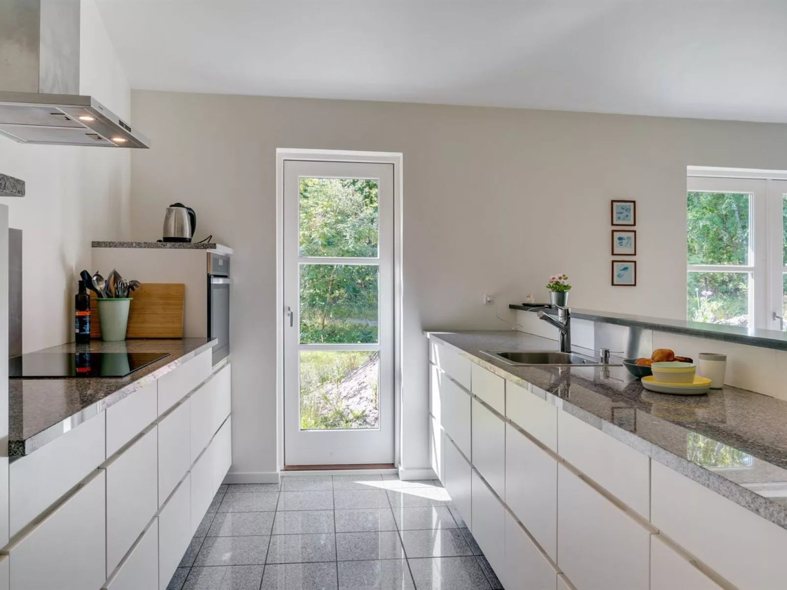 "Kringfod" - 590m from the sea-Drinnen