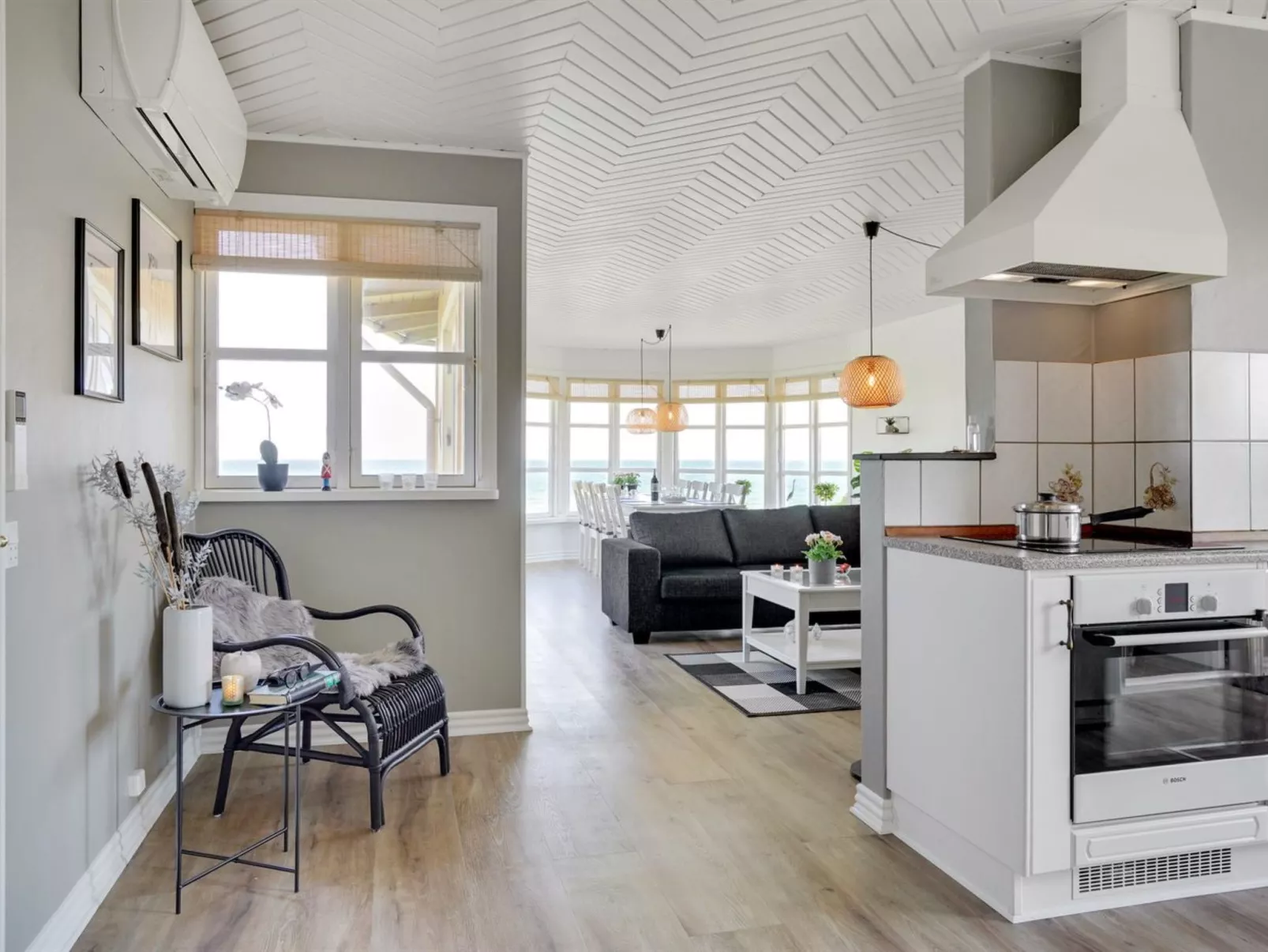 "Hwitserk" - 5m from the sea-Inside