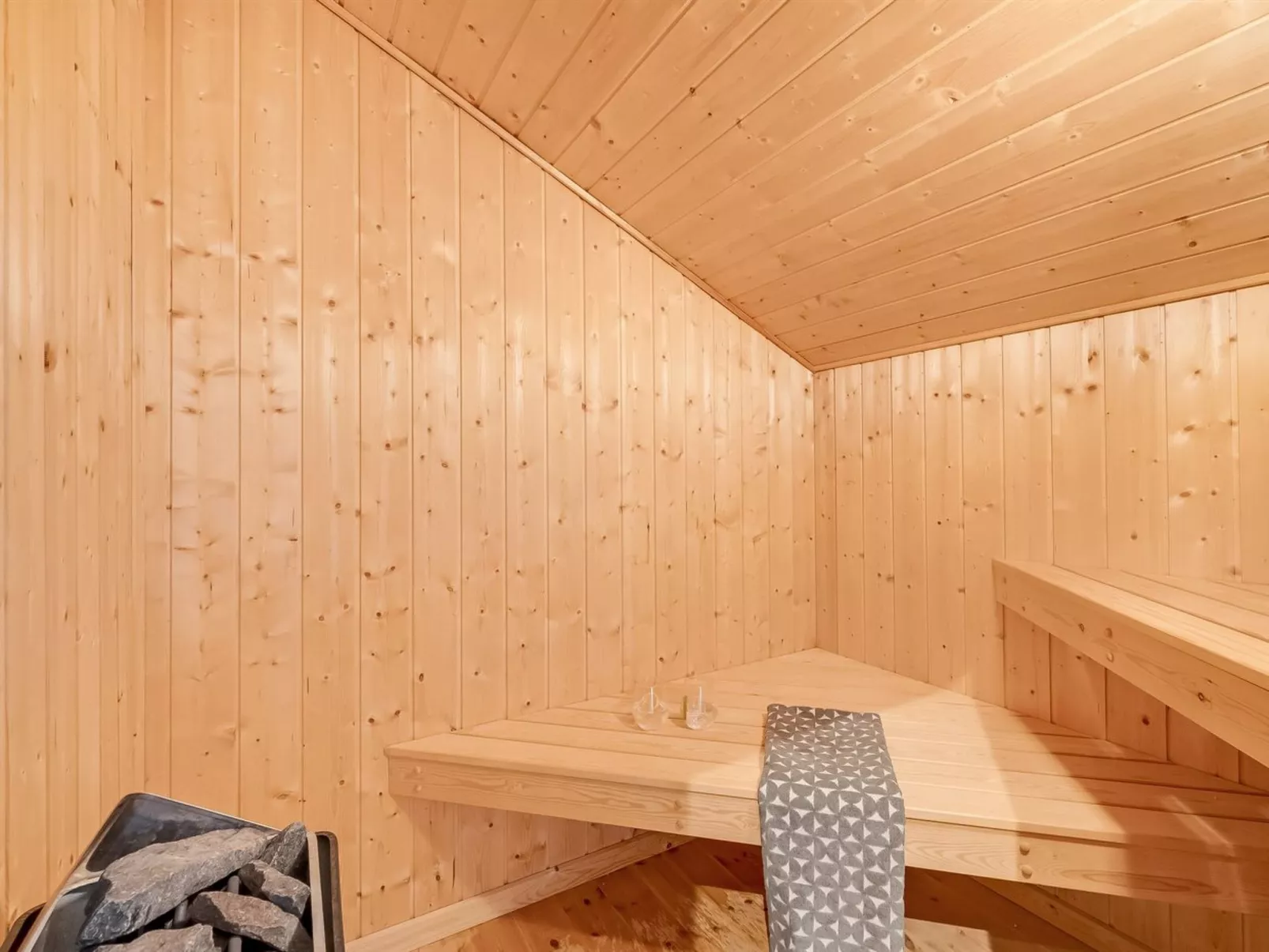 "Eemil" - 700m from the sea-Inside