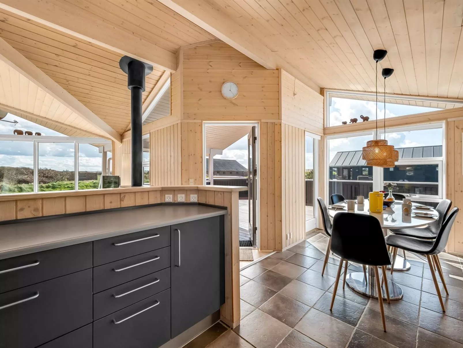 "Floriana" - 650m from the sea-Drinnen