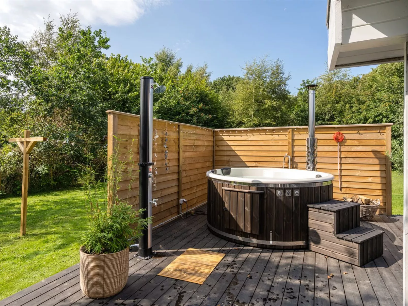 "Jaana" - 780m to the fjord-Drinnen