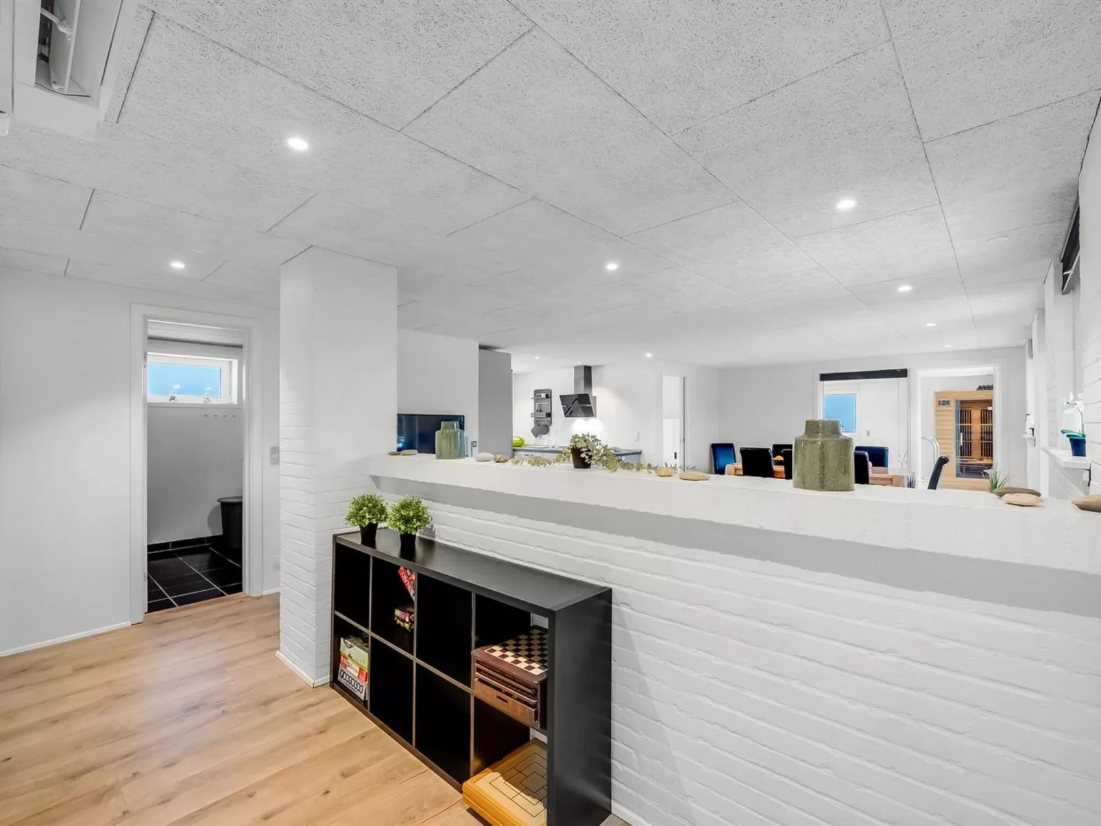 "Sissan" - 900m from the sea-Drinnen