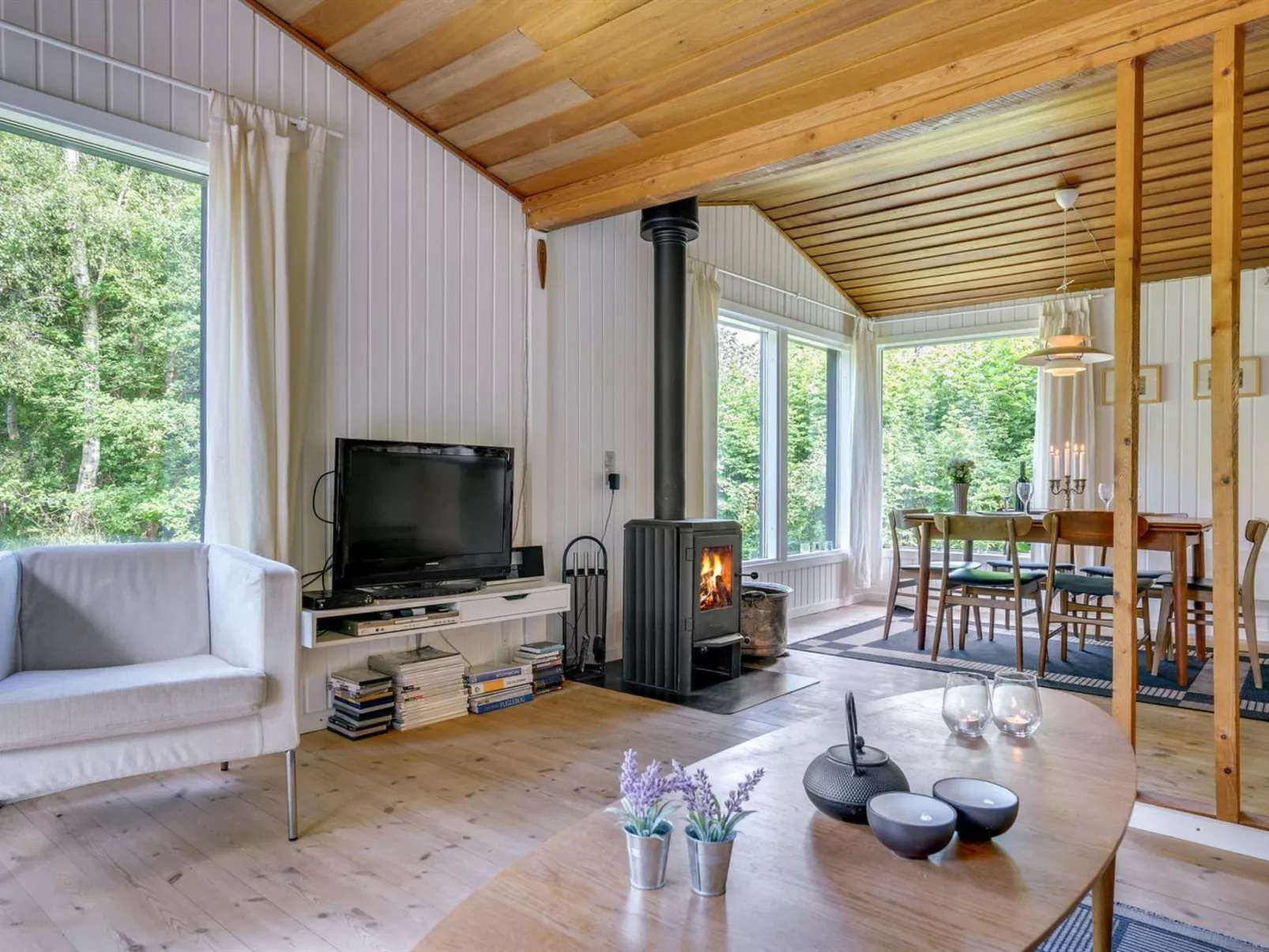 "Lucie" - 1.5km from the sea-Inside