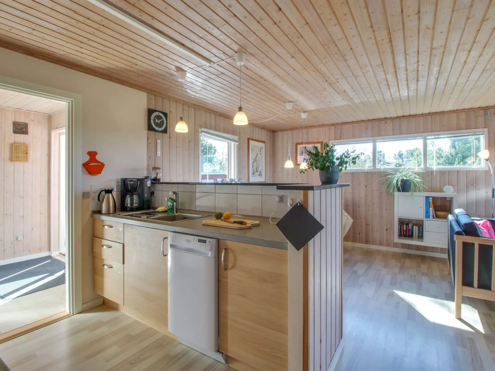 "Yanne" - 400m from the sea-Drinnen