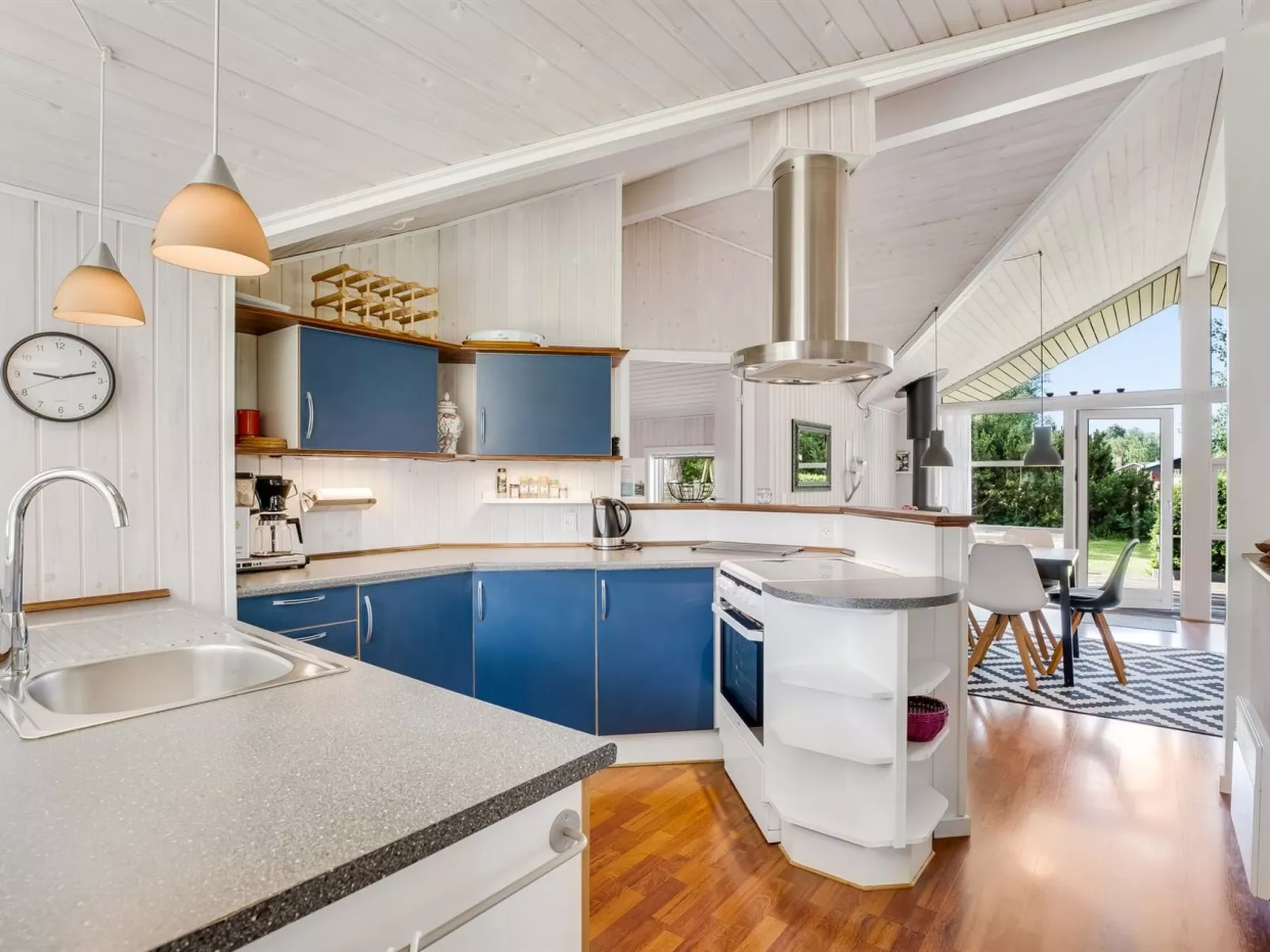 "Truls" - 800m from the sea-Inside