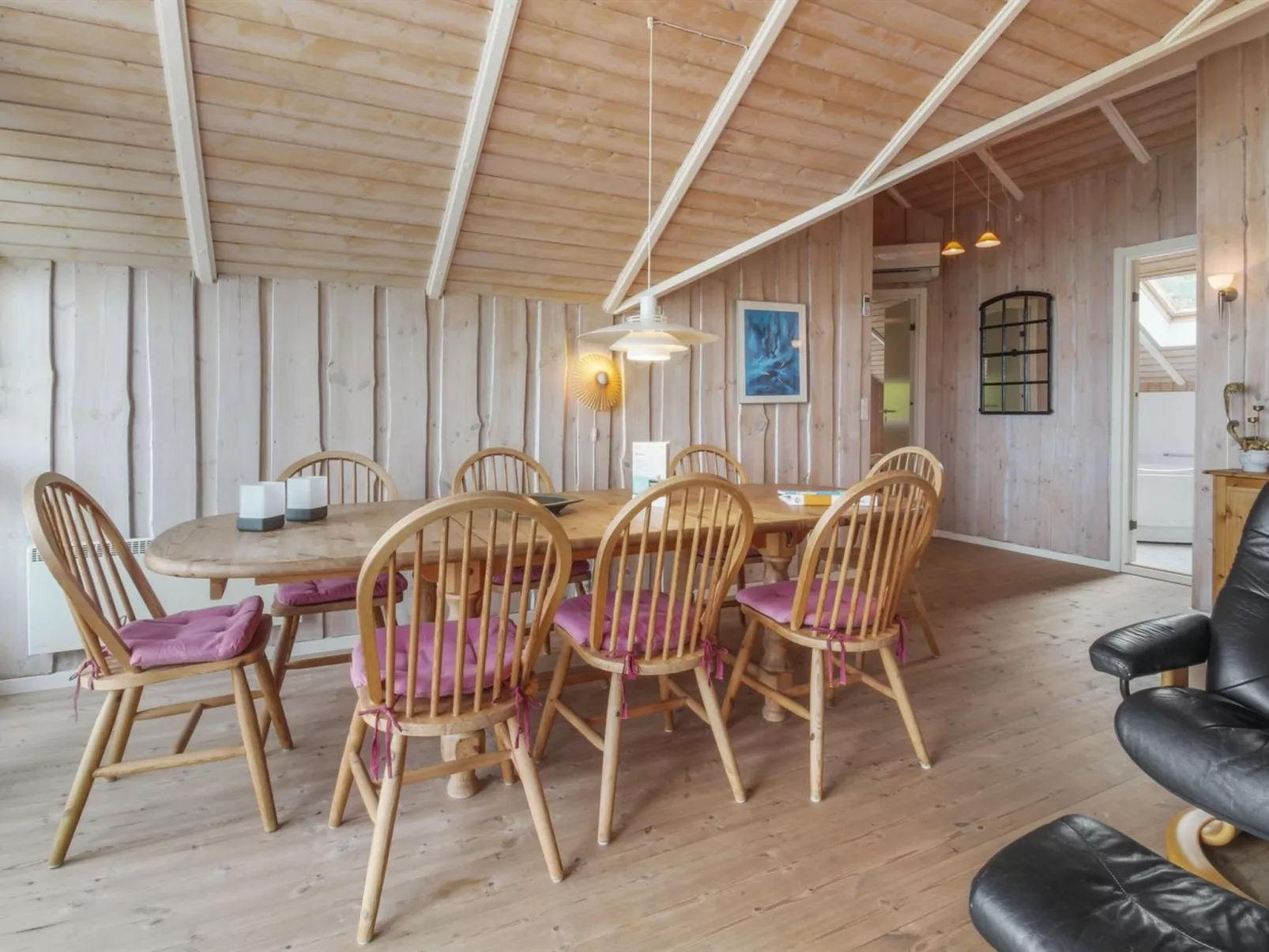 "Pirkka" - 50m to the fjord-Inside