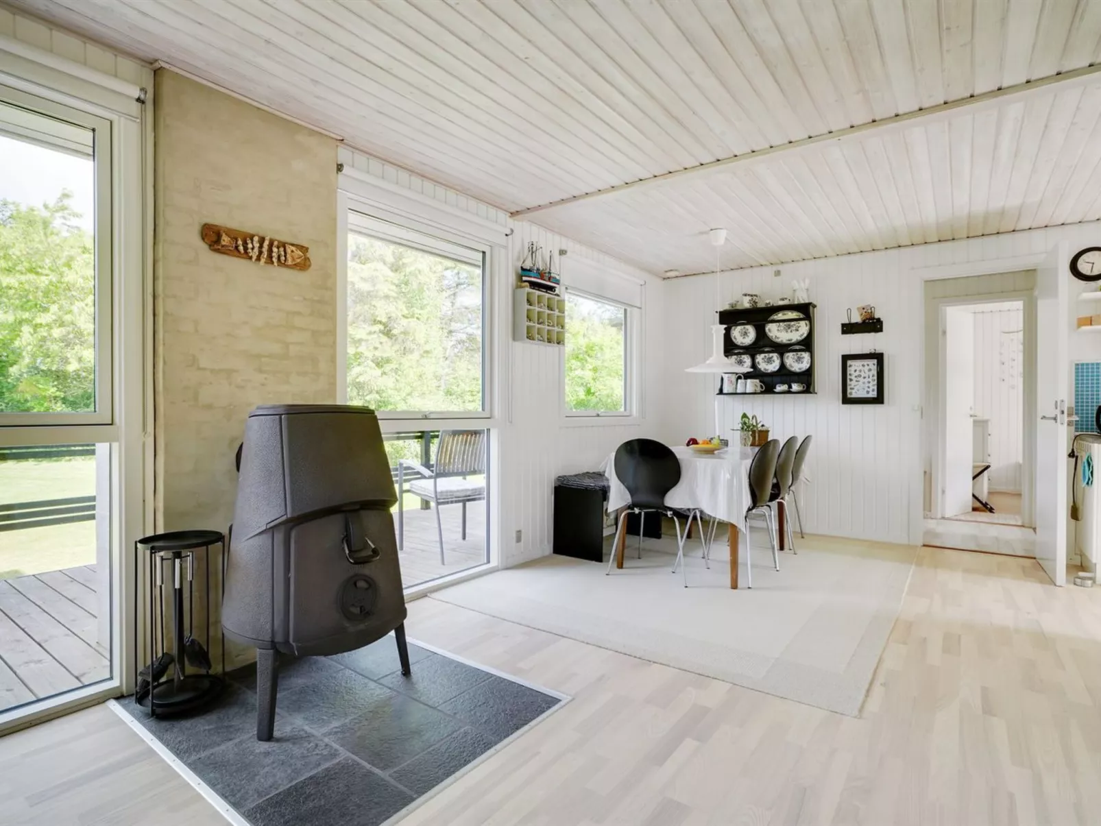 "Angantir" - 700m to the fjord-Dedans