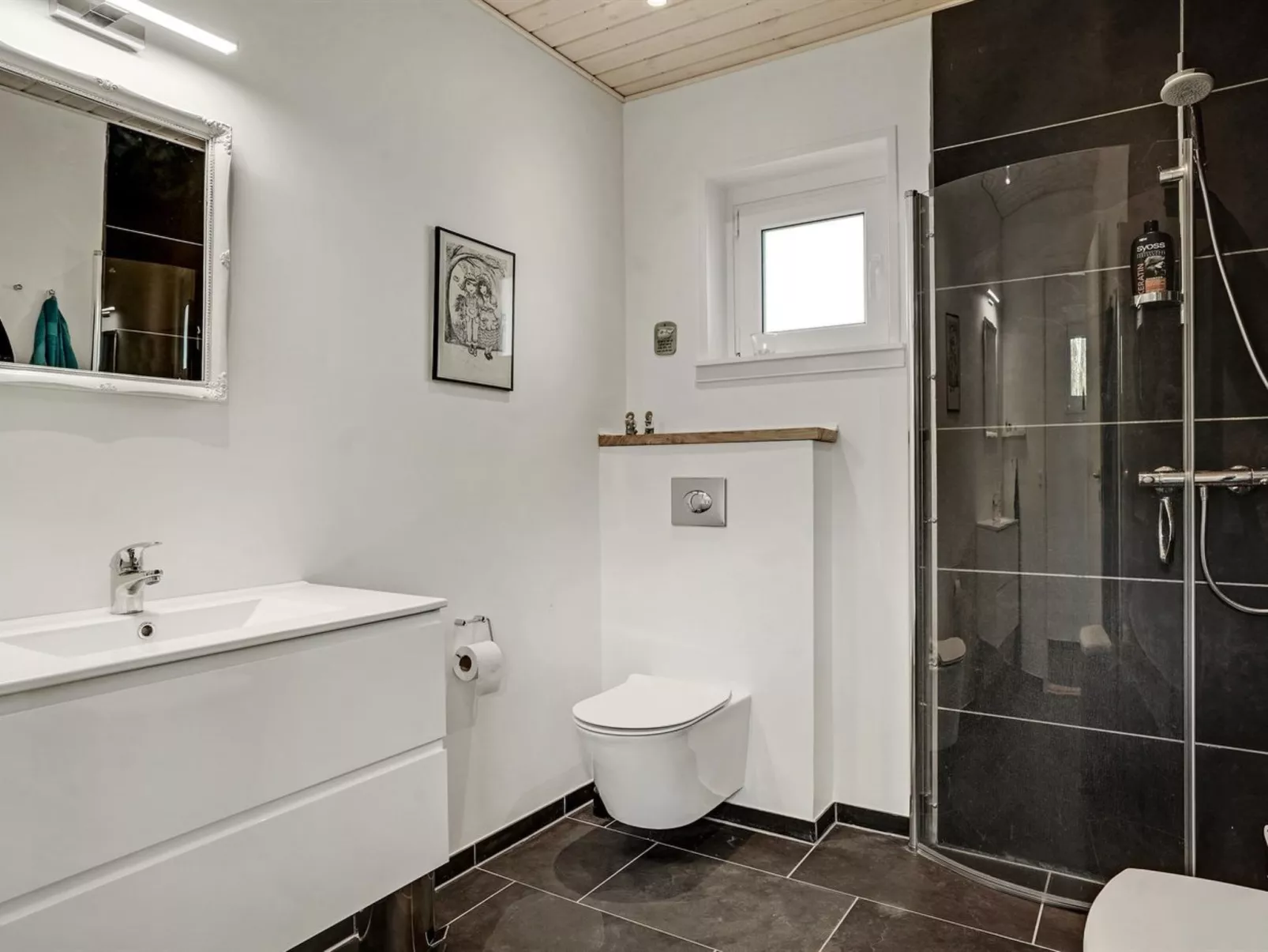 "Angelita" - 80m to the fjord-Inside