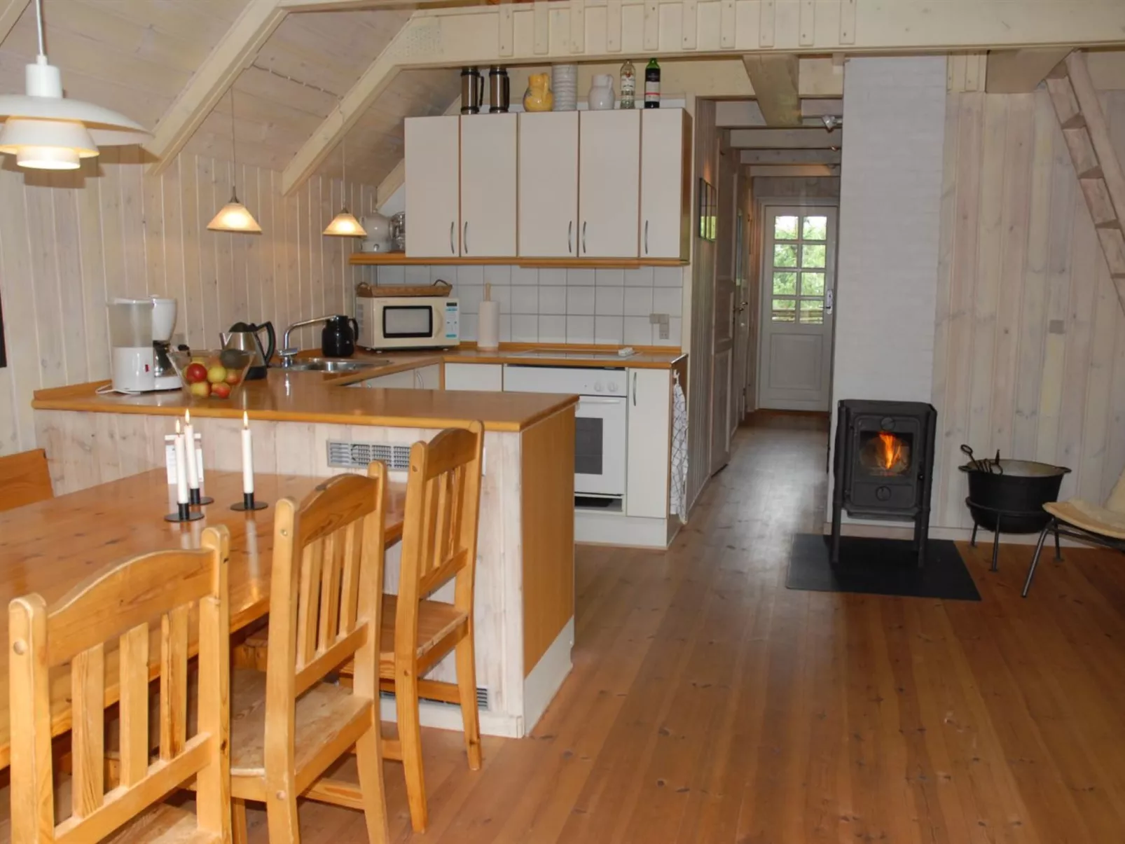 "Kalv" - 75m from the sea-Inside