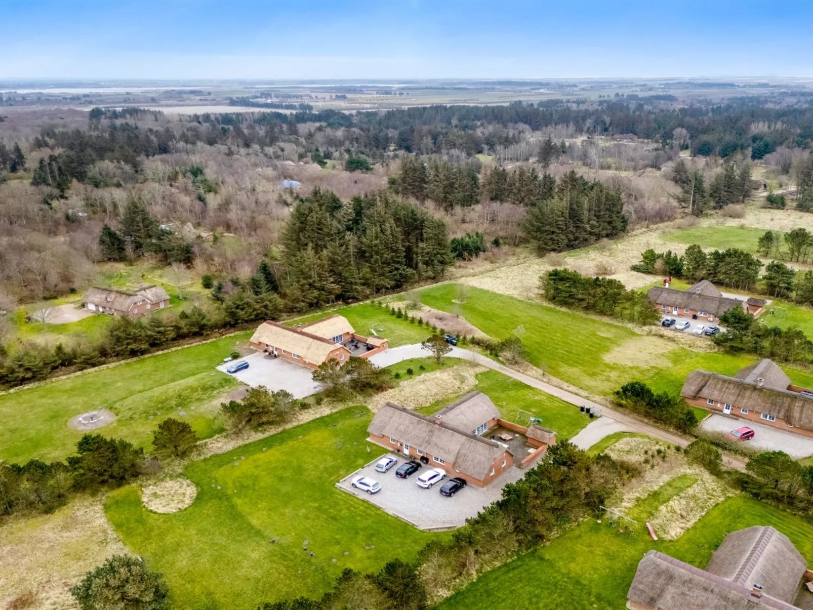 "Jorkin" - 1.8km from the sea-Outside