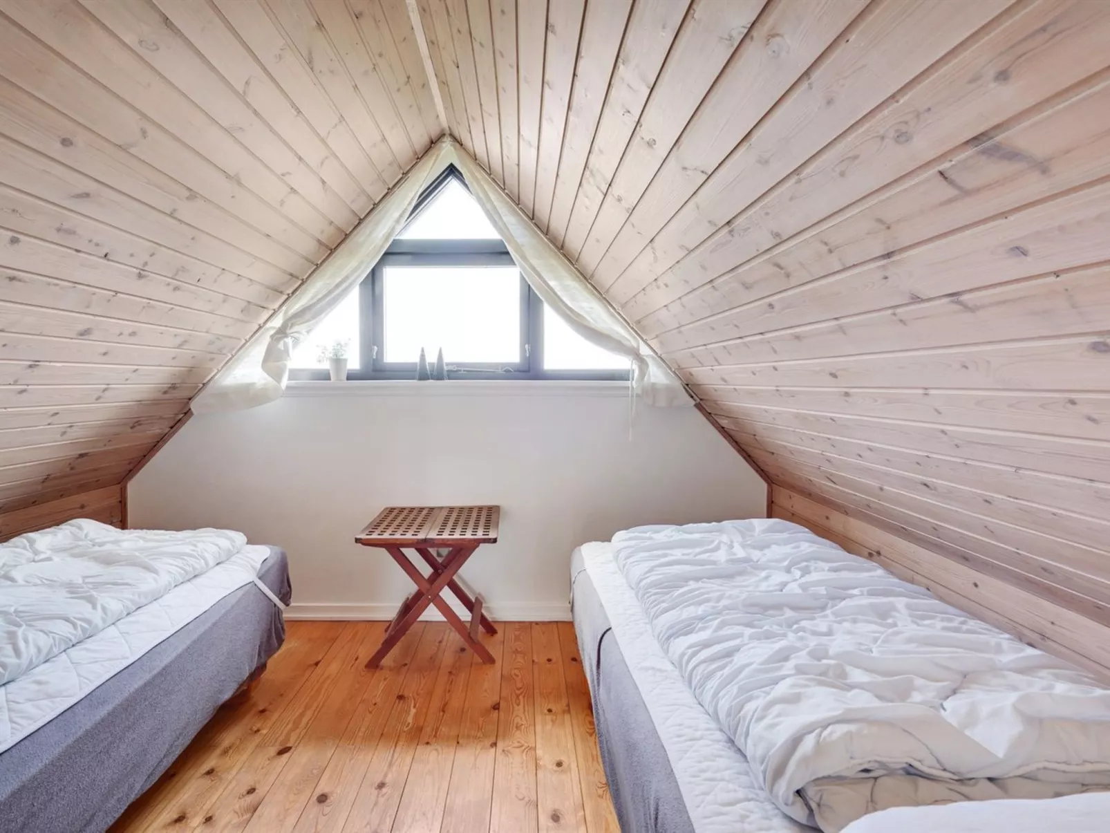 "Armelle" -  from the sea-Dedans