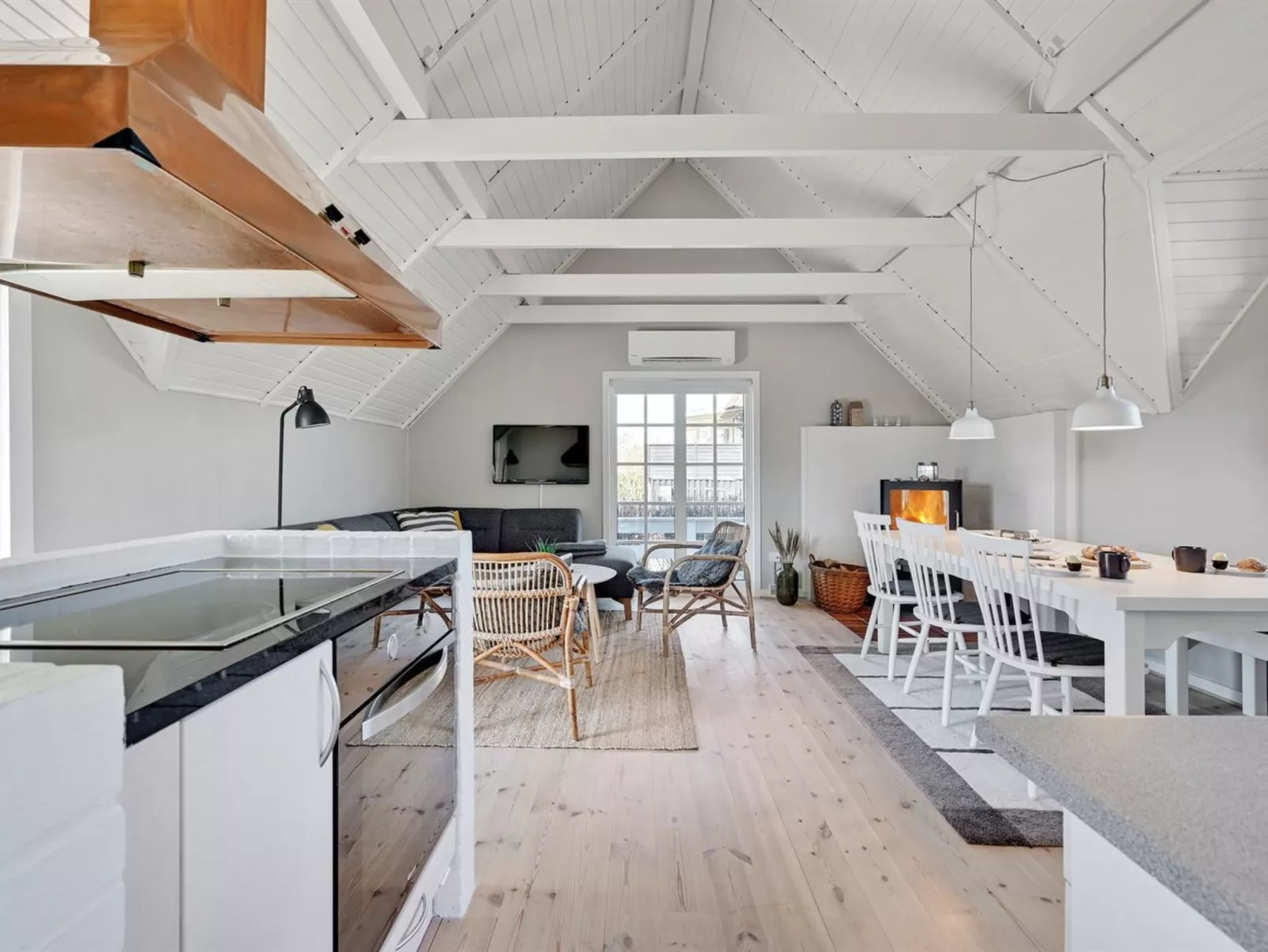 "Ulv" - 25m from the sea-Dedans