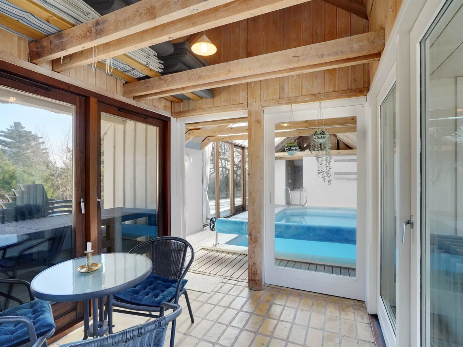 "Waldar" - 900m from the sea-Inside