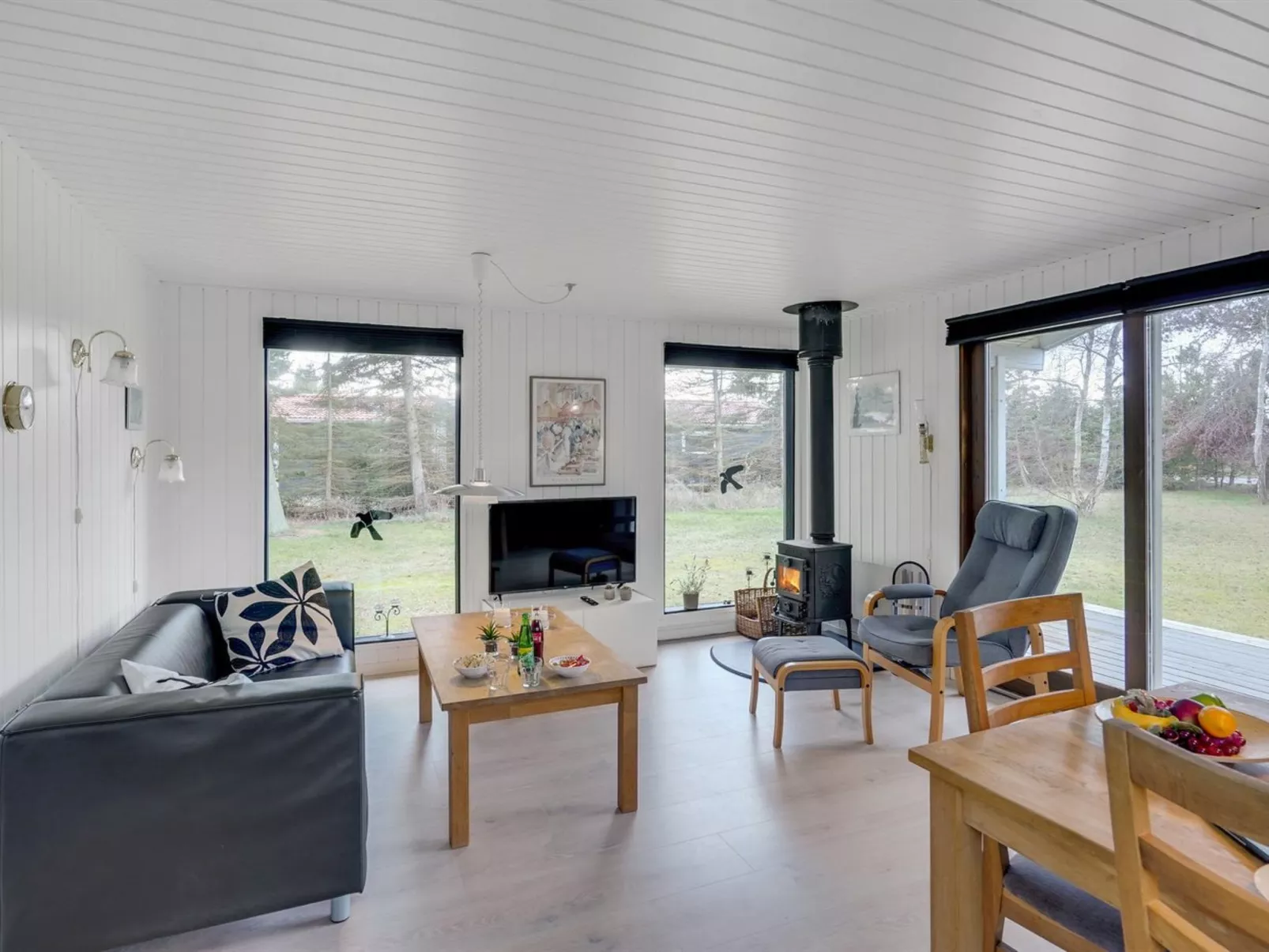 "Aileen" - 900m from the sea-Inside