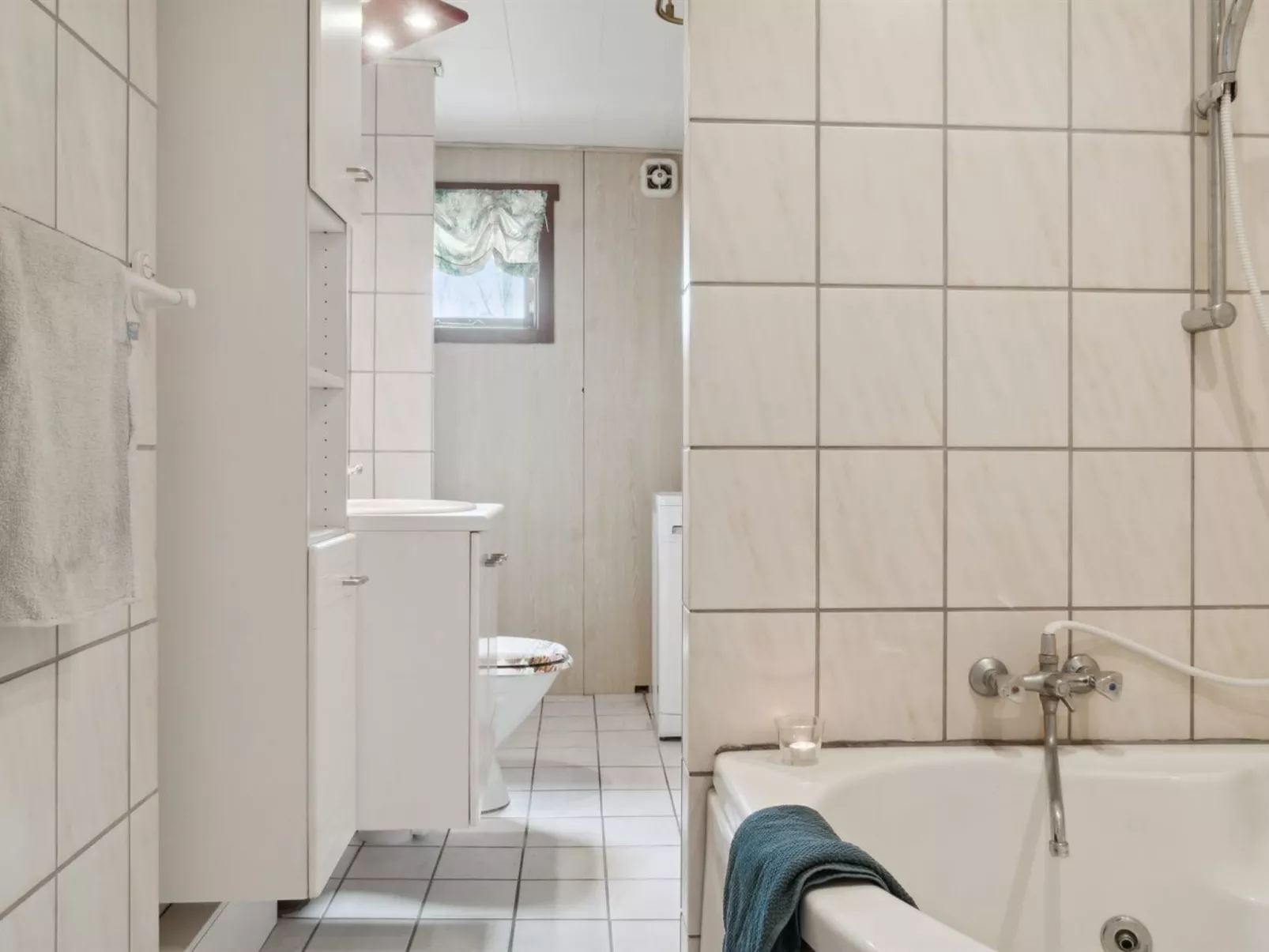 "Gebina" - 899m from the sea-Inside