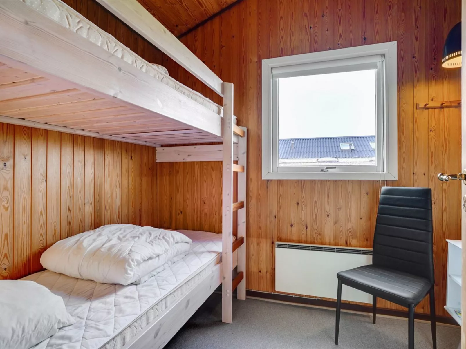 "Denahi" - 400m to the fjord-Dedans