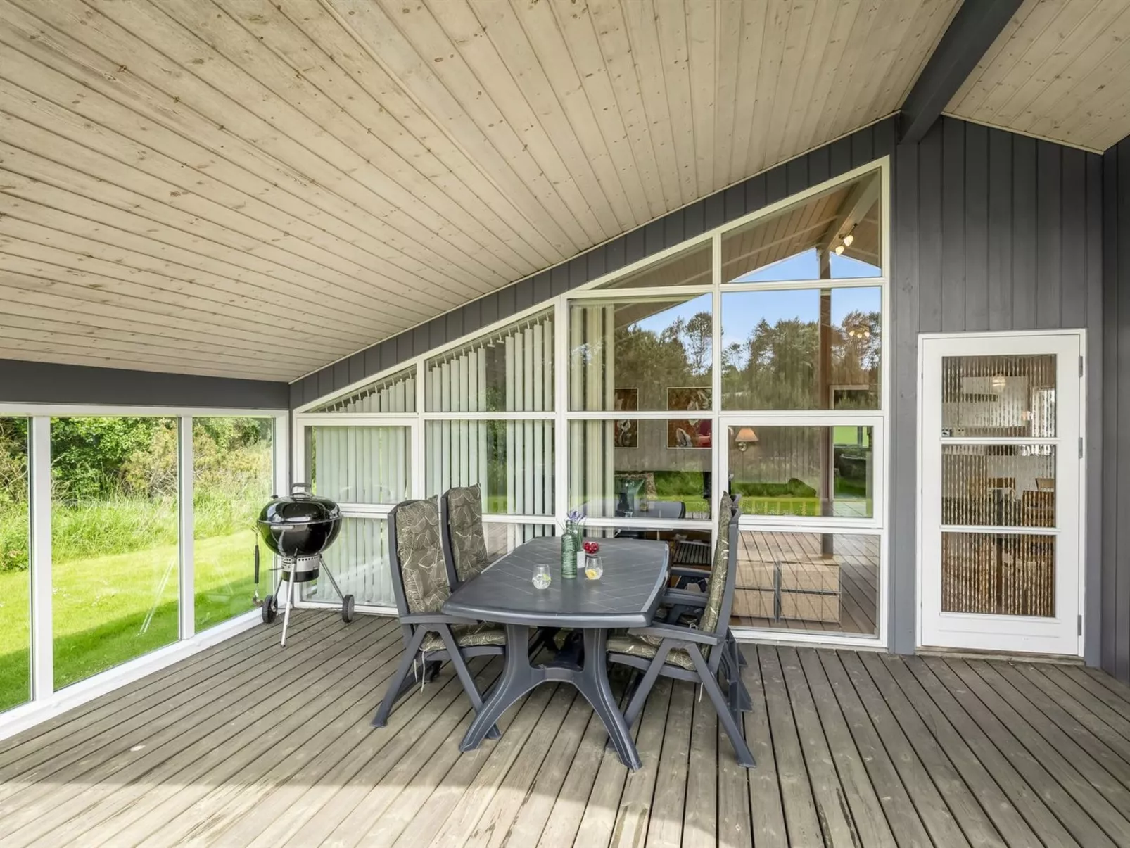 "Karlsefni" - 600m to the fjord-Outside