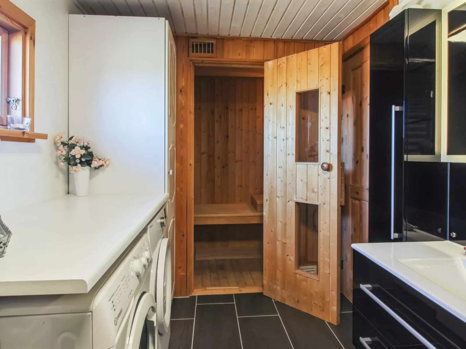 "Marite" - 200m from the sea-Inside