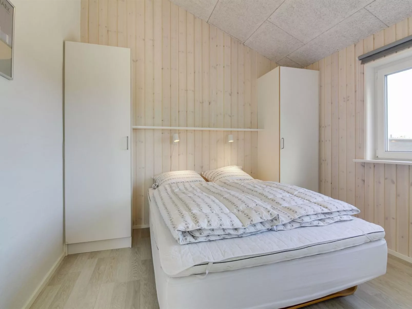 "Grith" - 1km from the sea-Inside