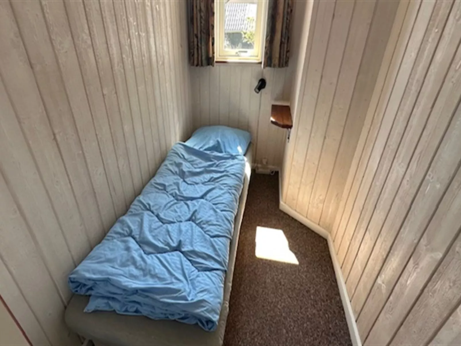 "Hemming" -  from the sea-Drinnen