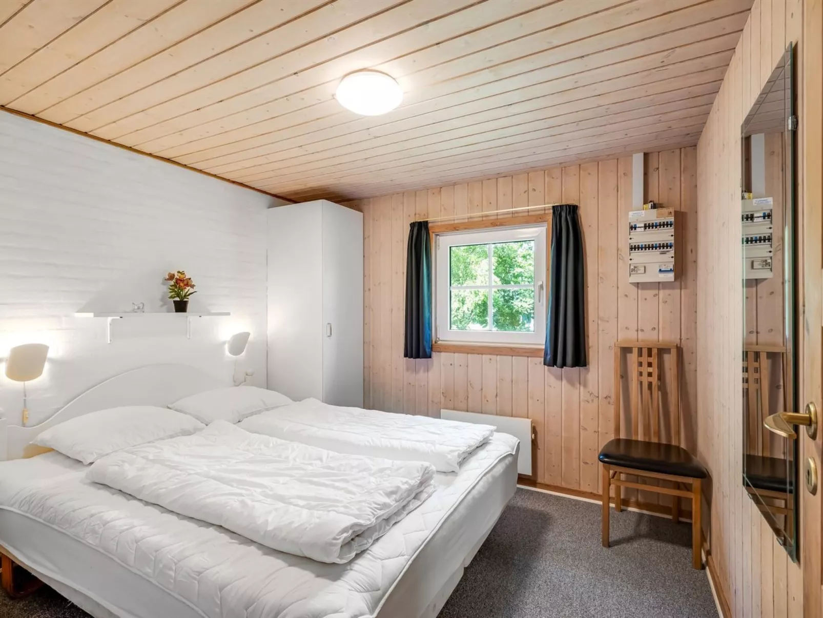 "Gunvald" - 2km to the fjord-Inside