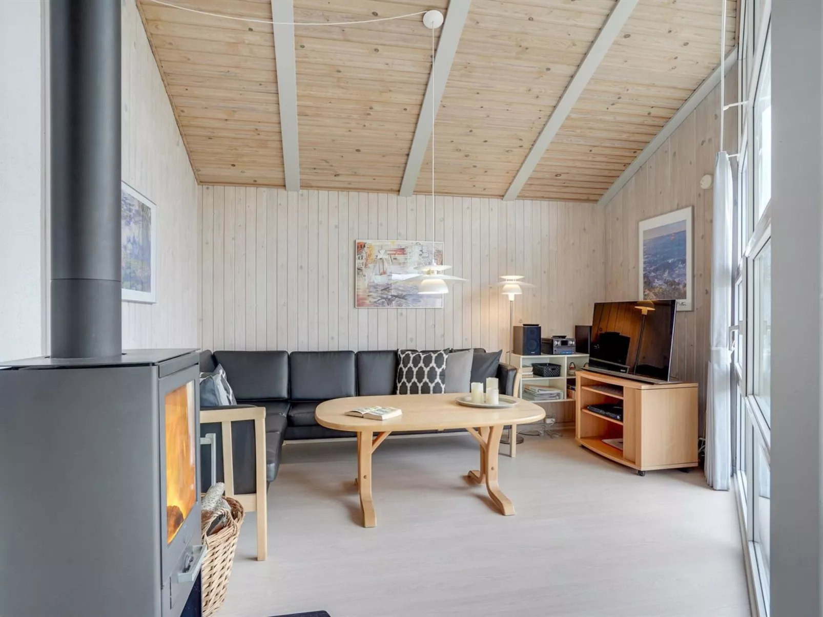 "Midja" - 800m from the sea-Inside