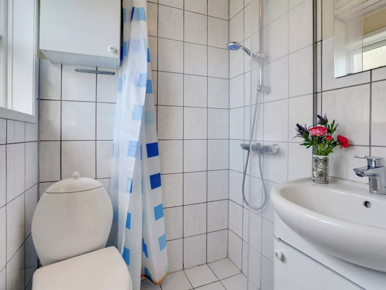 "Swaver" - 300m to the fjord-Inside