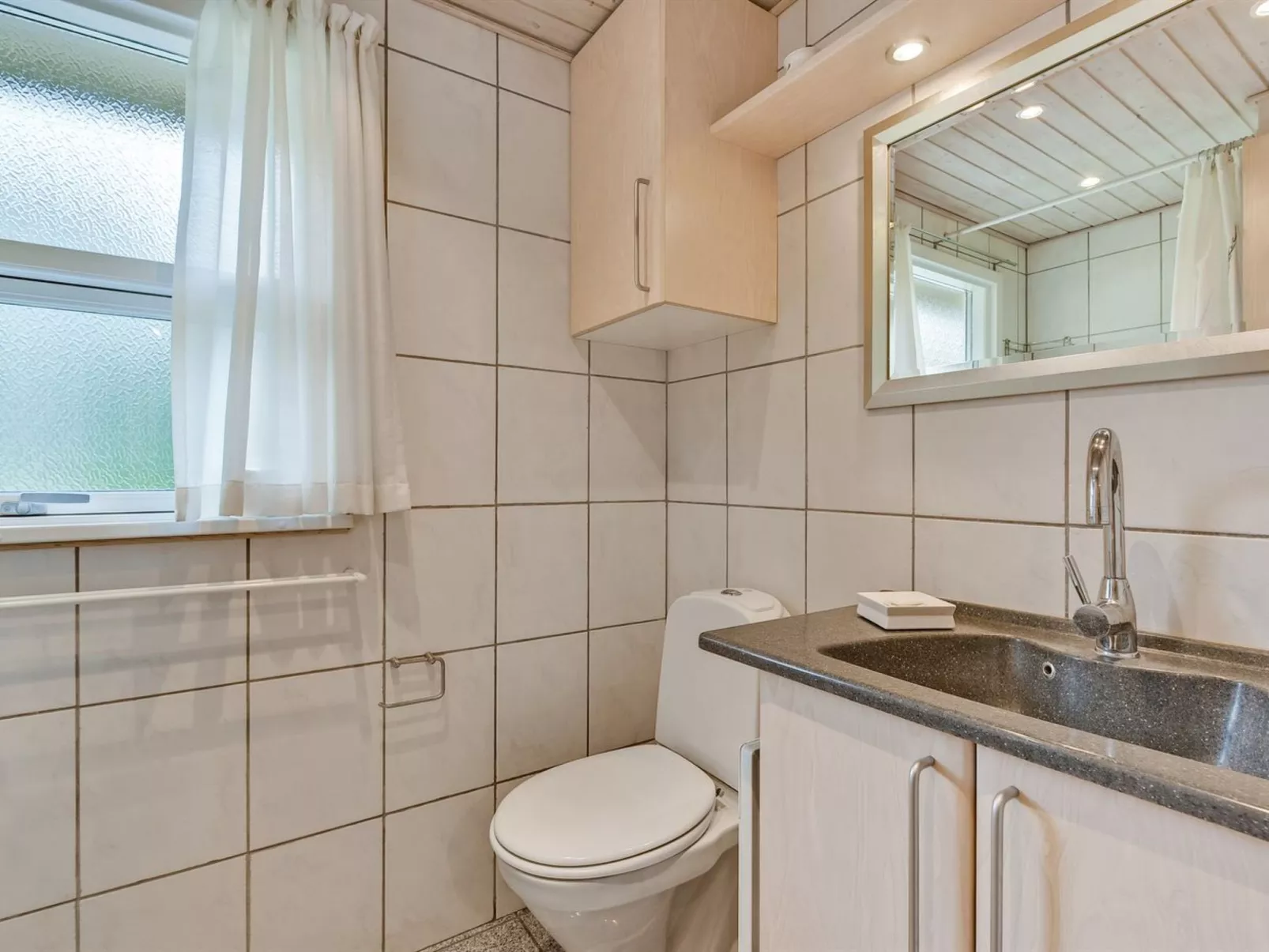 "Arnelung" - 1.9km from the sea-Dedans