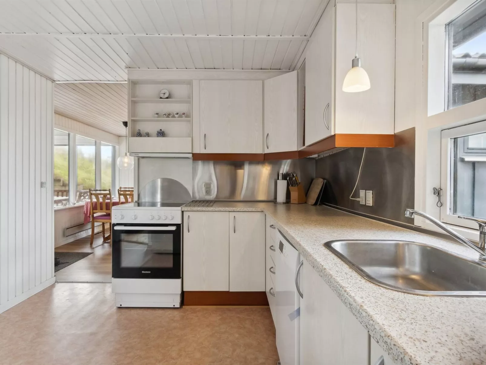 "Aghe" - 250m from the sea-Drinnen