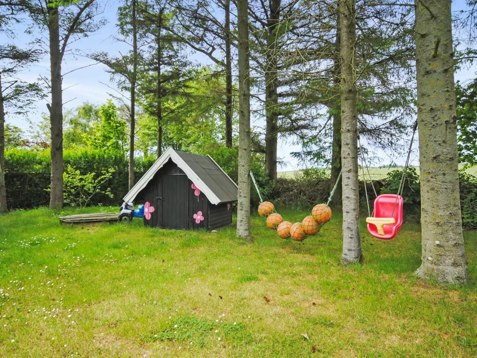 "Ludovic" - 7km from the sea-Outside