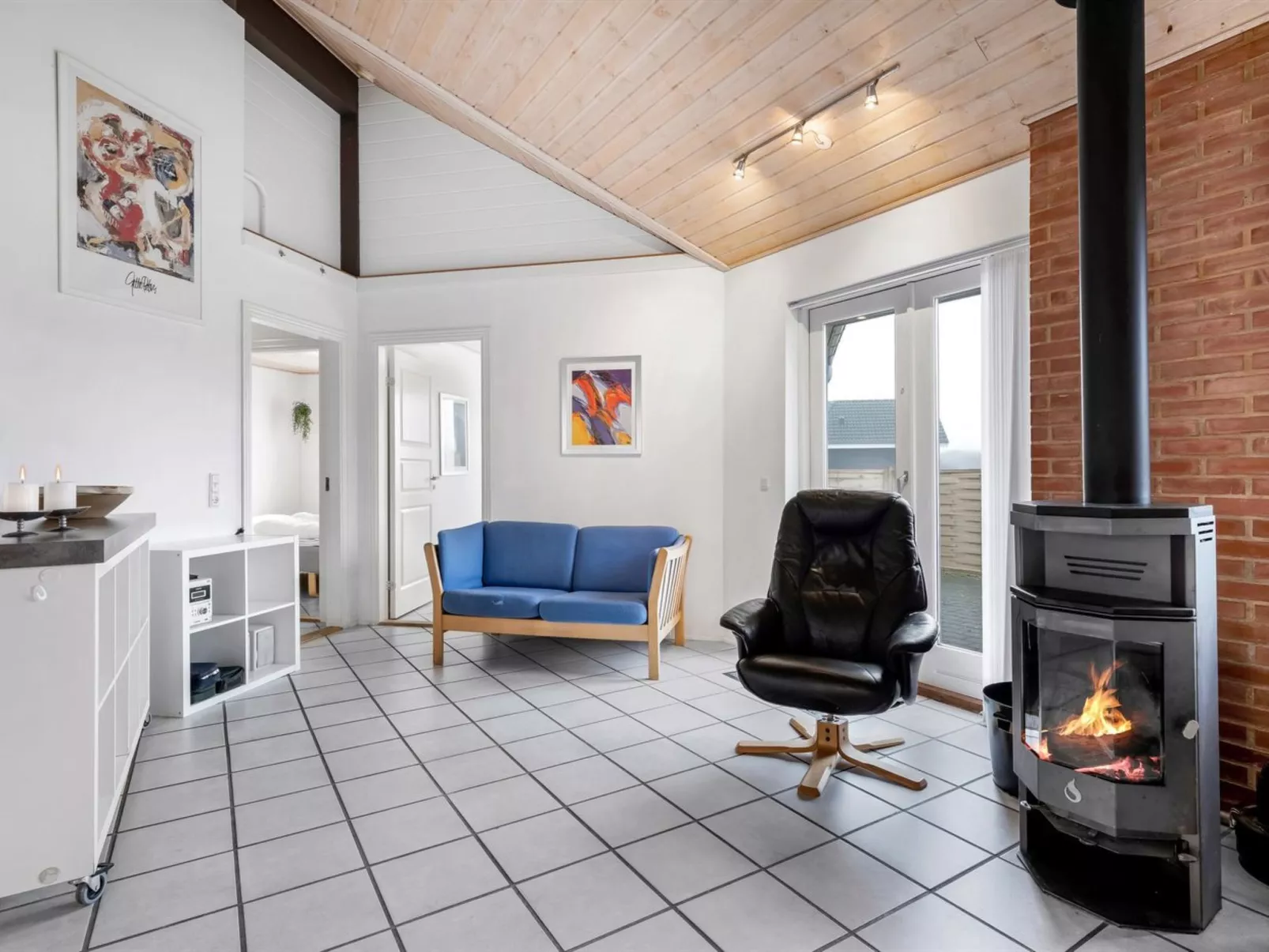 "Tydkil" - 300m to the fjord-Inside