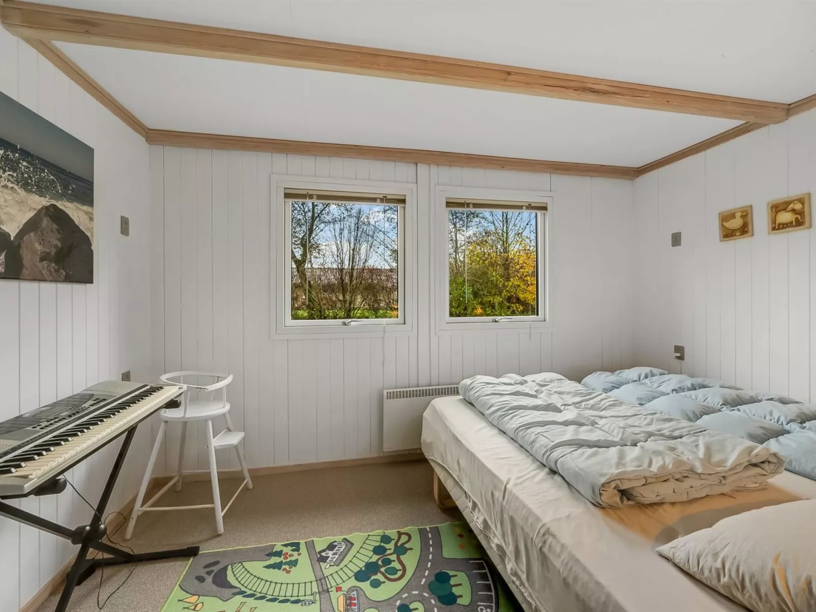 "Scarlet" - 400m to the fjord-Dedans