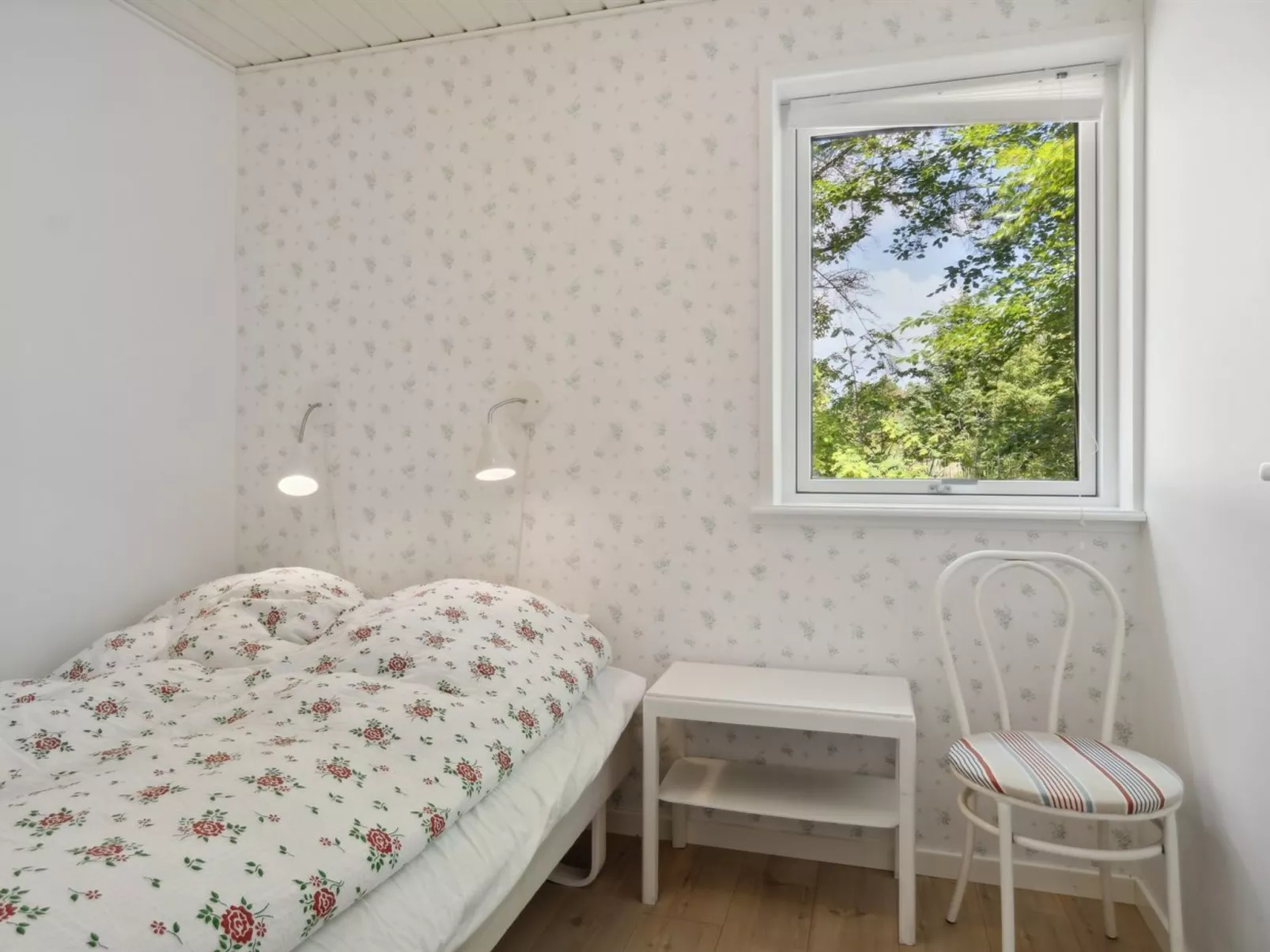 "Asla" - 400m from the sea-Drinnen