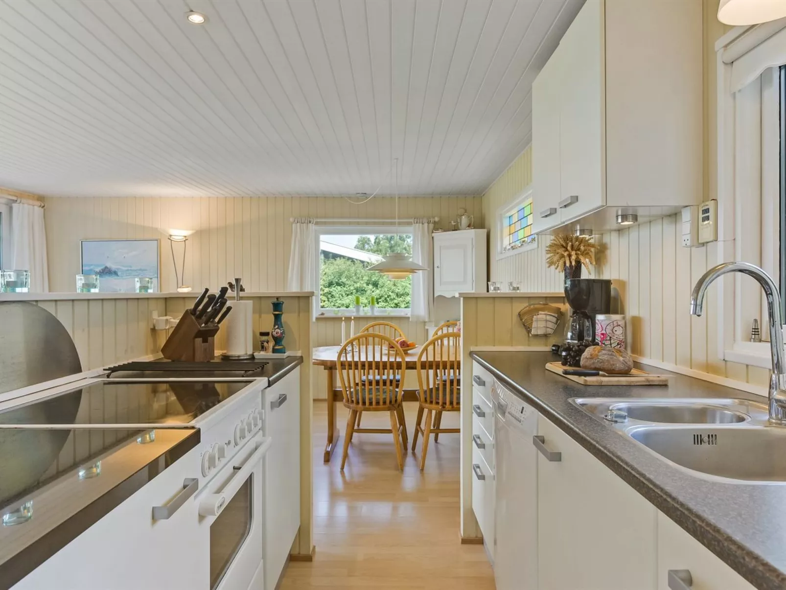 "Eddy" - 50m from the sea-Inside