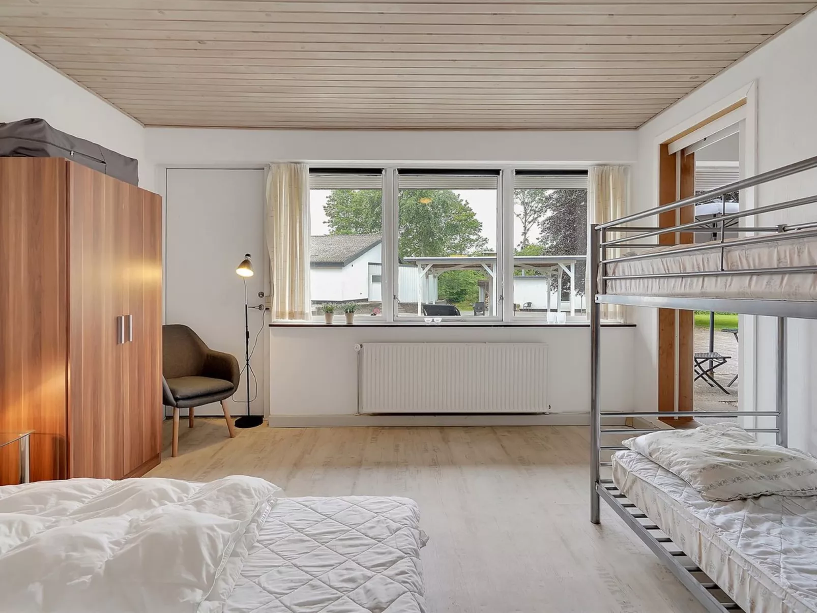 "Iida" - 20km from the sea-Dedans