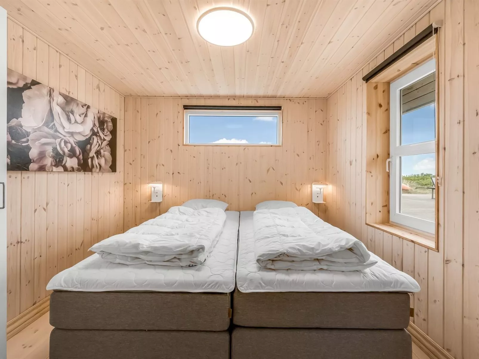 "Tahnee" - 450m from the sea-Inside