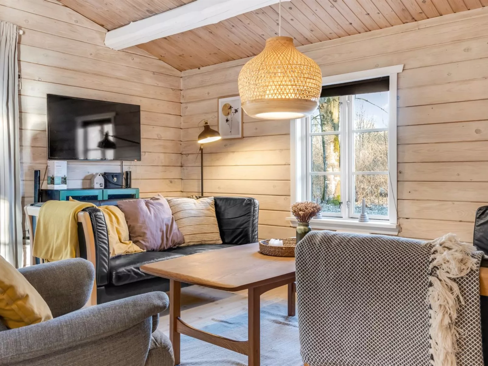 "Eckhart" - 30km from the sea-Inside