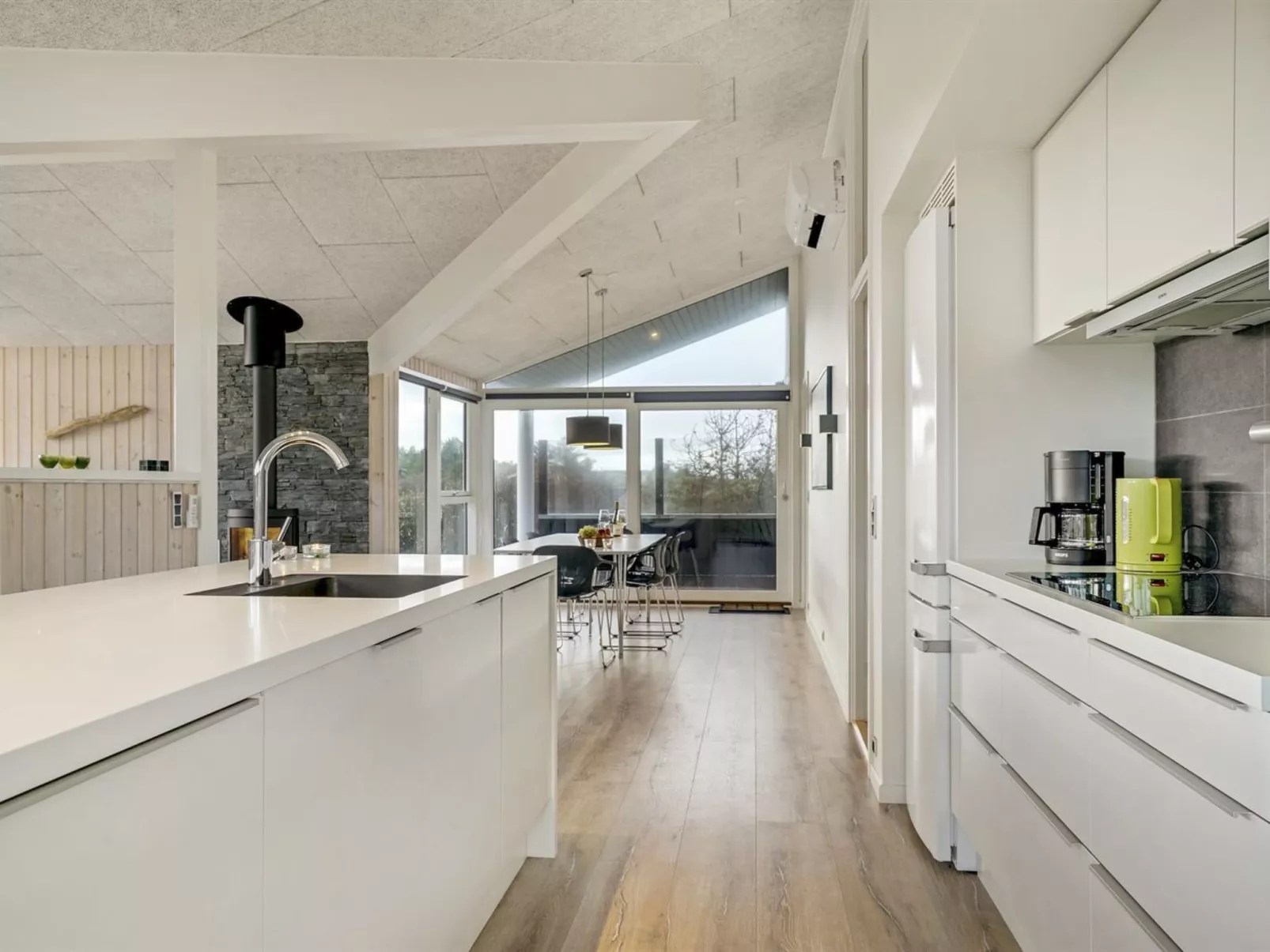 "Danila" - 600m from the sea-Dedans