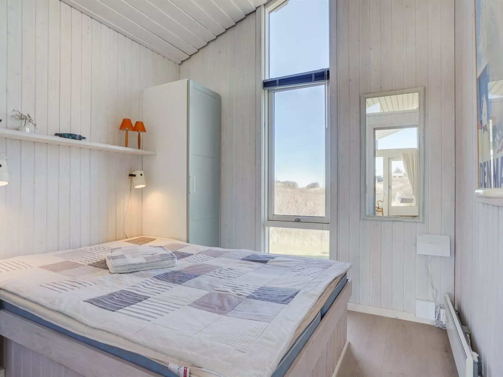 "Sigrid" - 400m from the sea-Inside