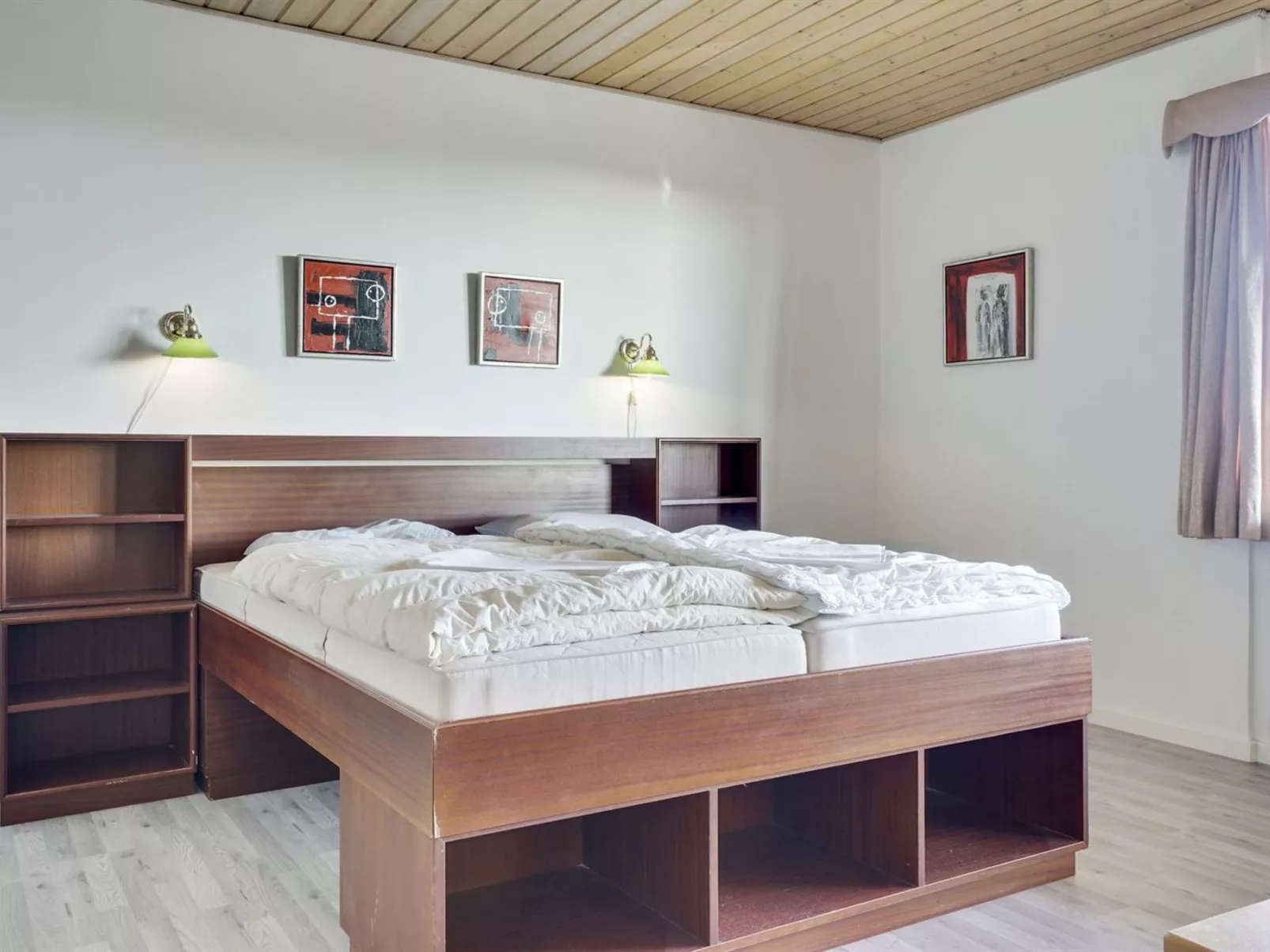 "Stilla" - 35km from the sea-Drinnen