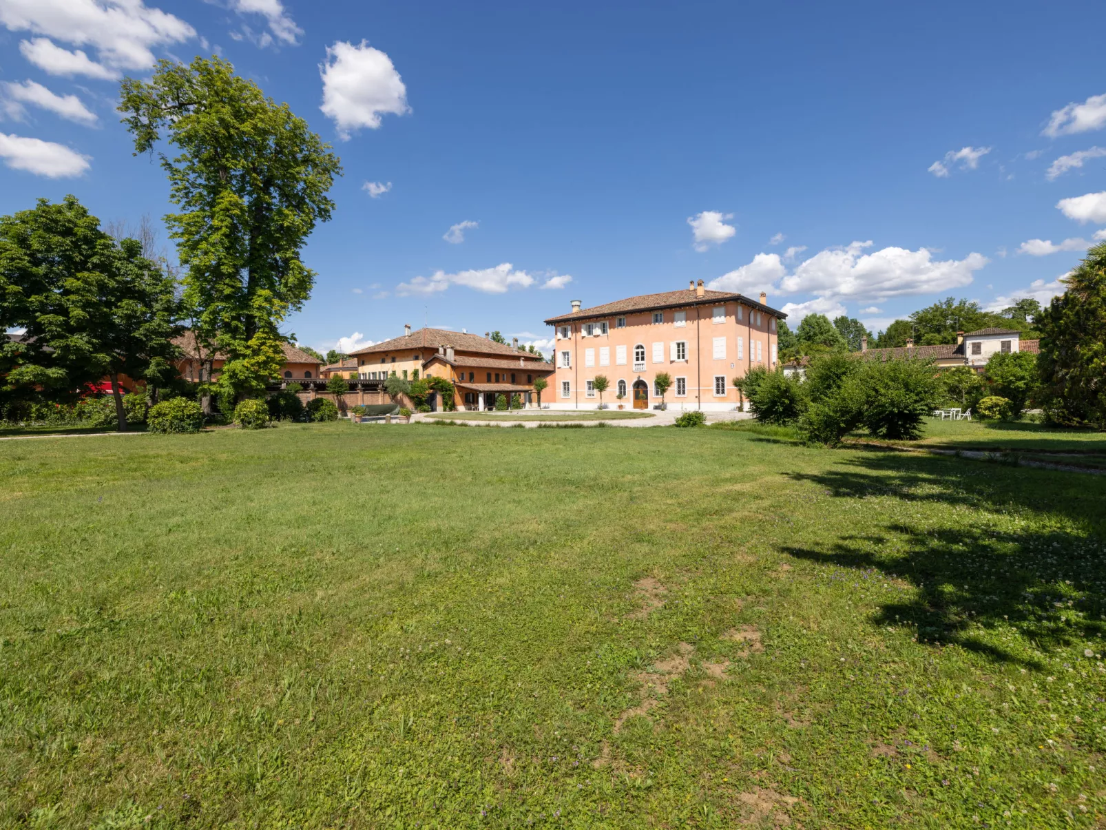 Winery Villa Vitas (App. 4)-Outside
